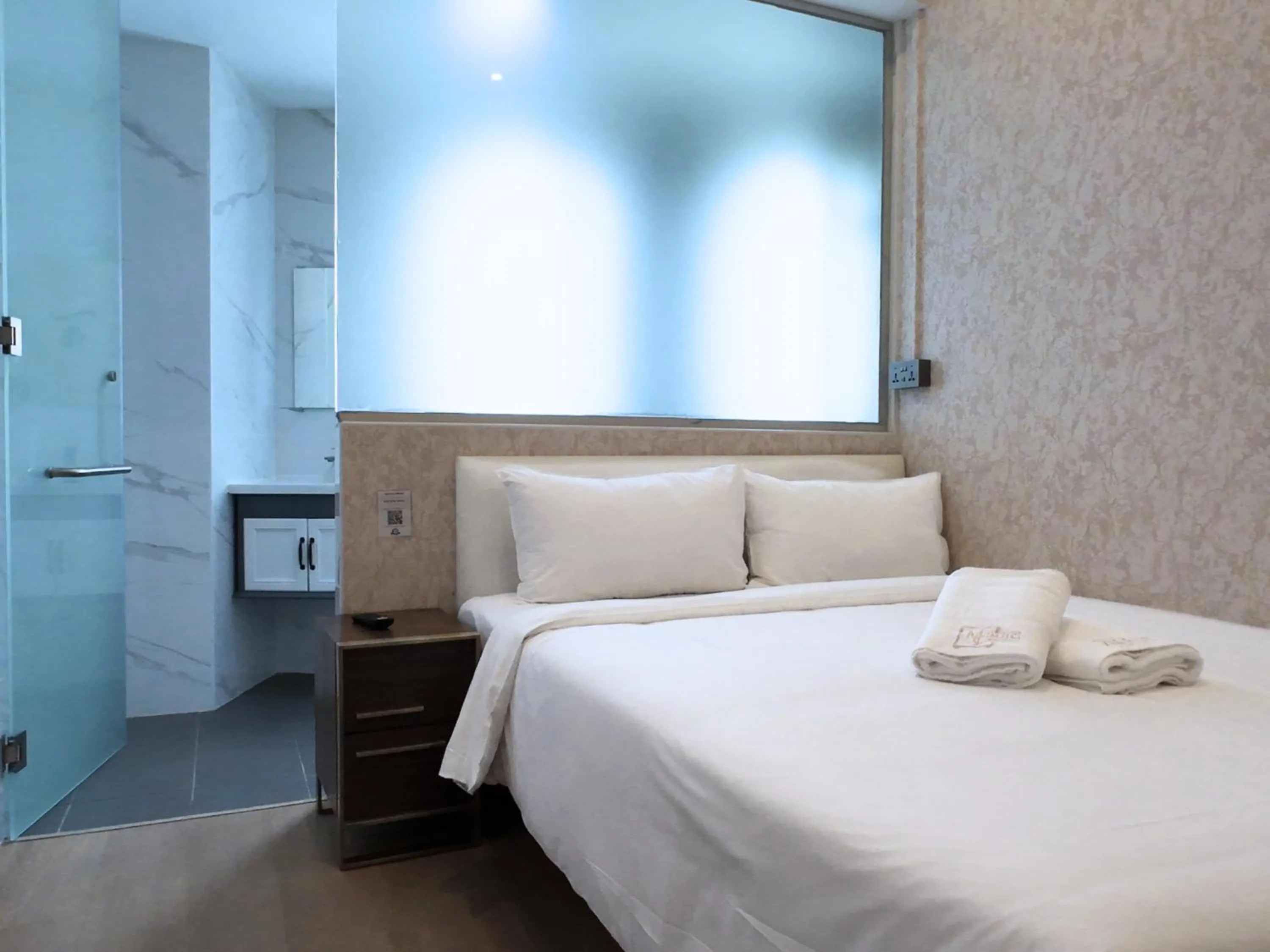 Bedroom, Bed in Kam Leng Hotel