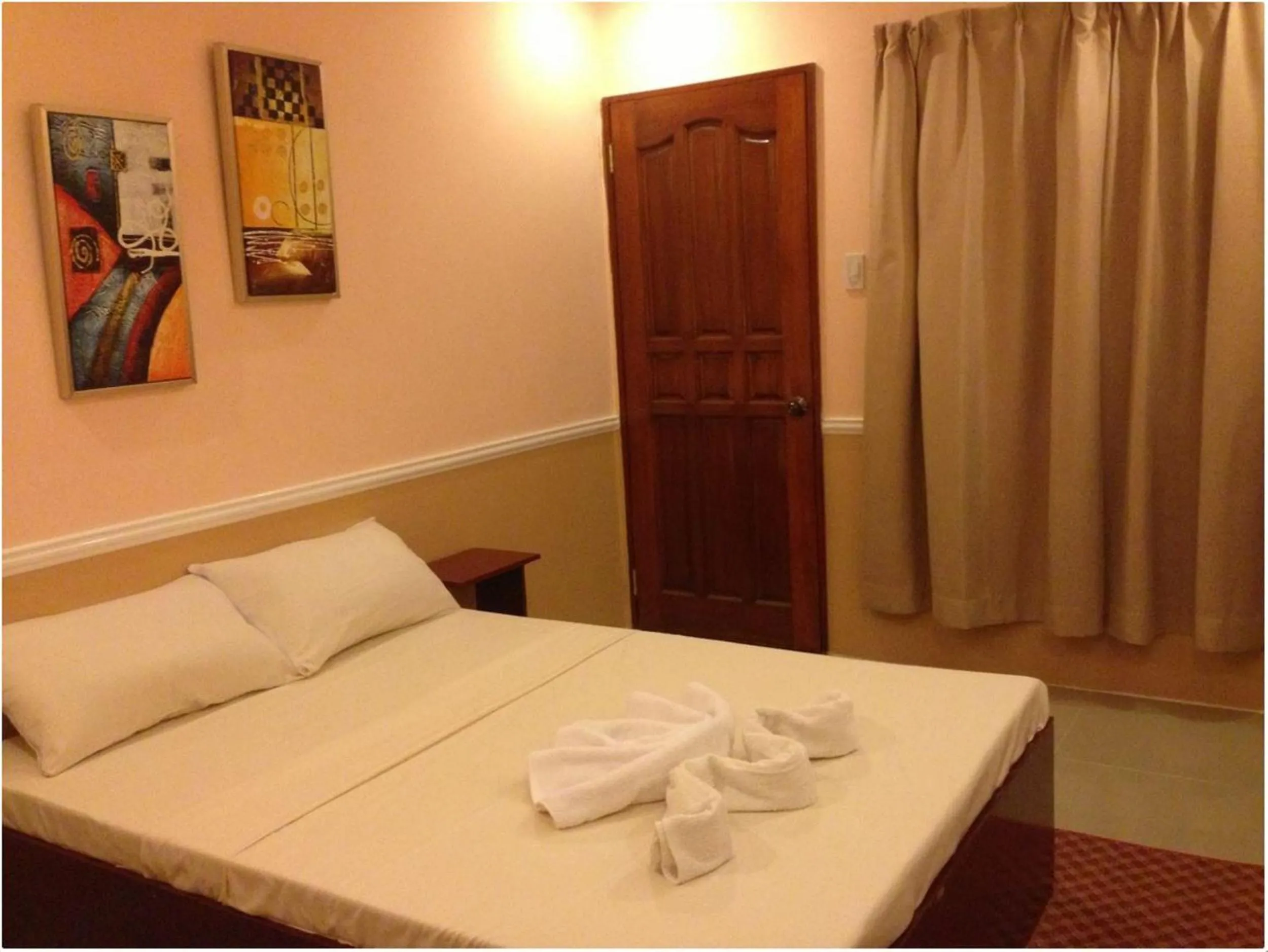 Bed in New Village Lodge