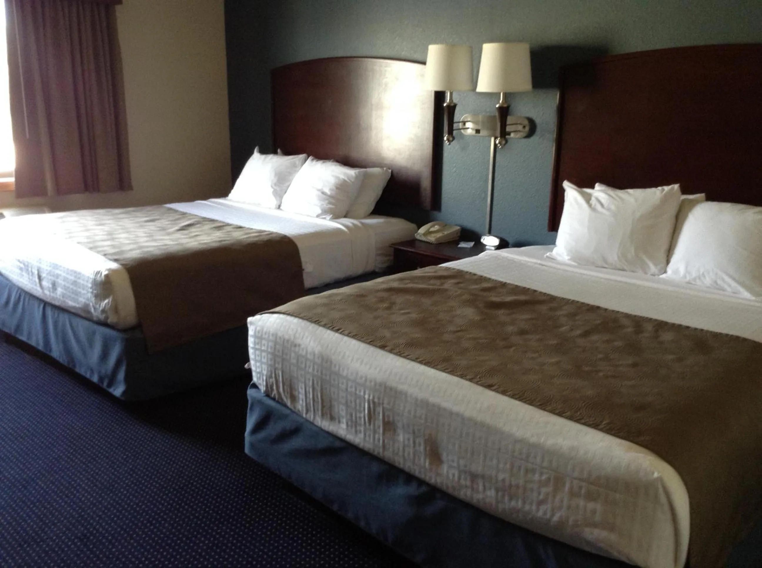 Bedroom, Bed in AmericInn by Wyndham Fort Dodge