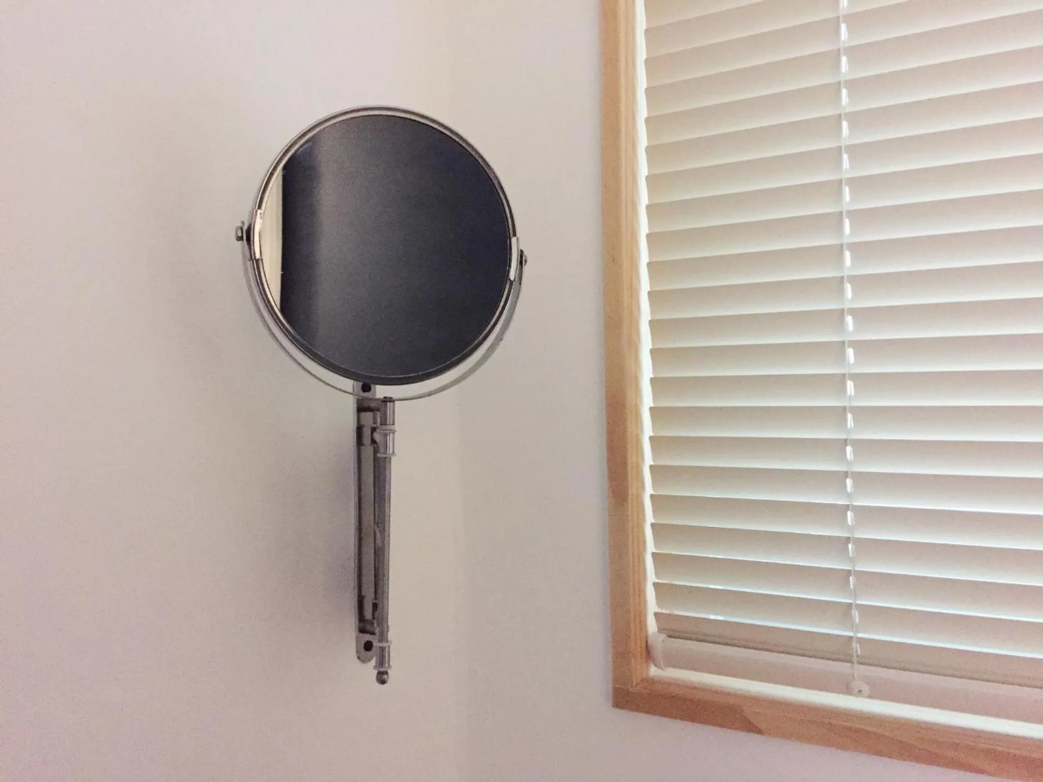 Decorative detail in Hostel Beige 2nd