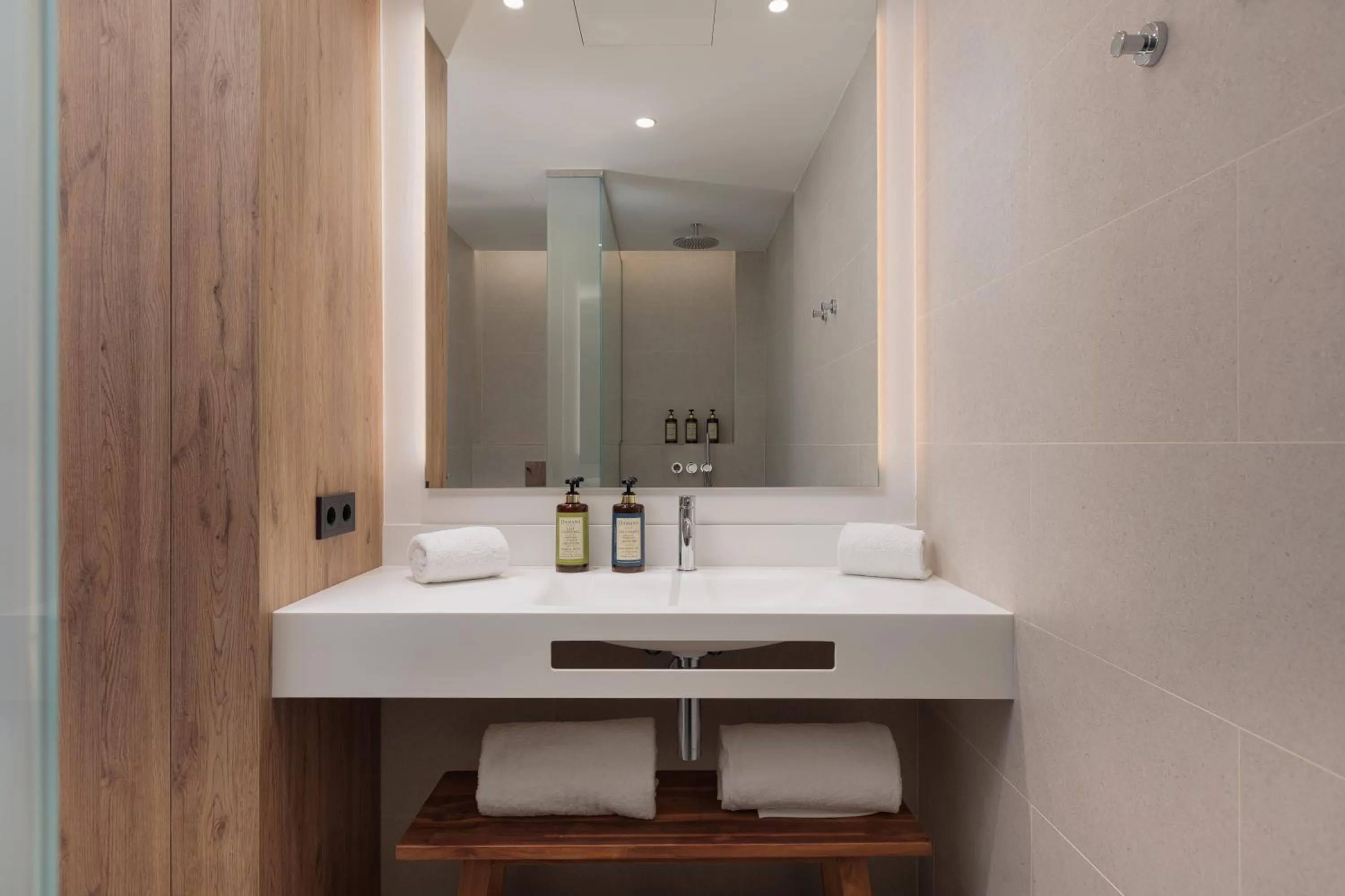 Bathroom in Tembo Barcelona