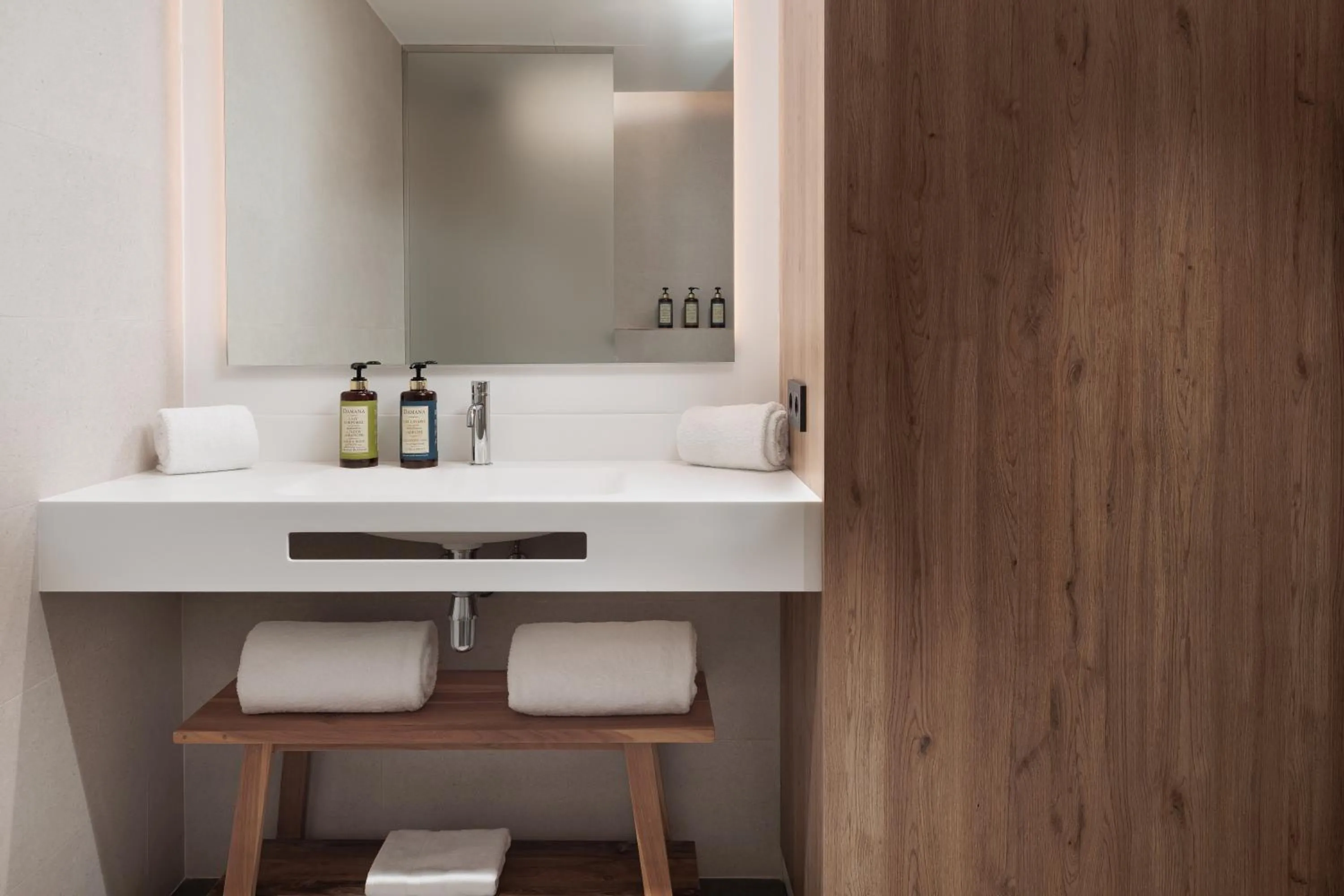 Bathroom in Tembo Barcelona