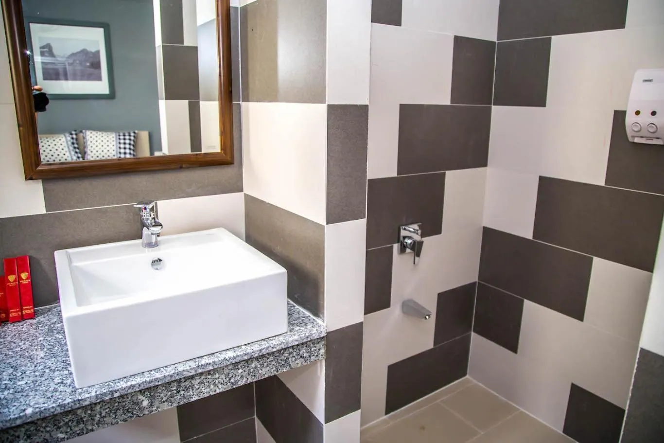 Bathroom in Mui Ne Hills Villa Hotel