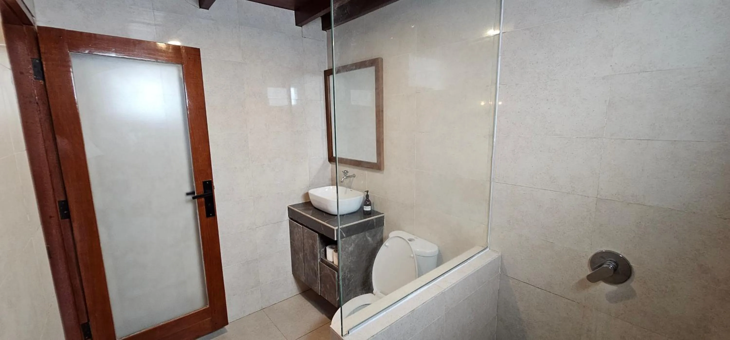 Bathroom in Naturela