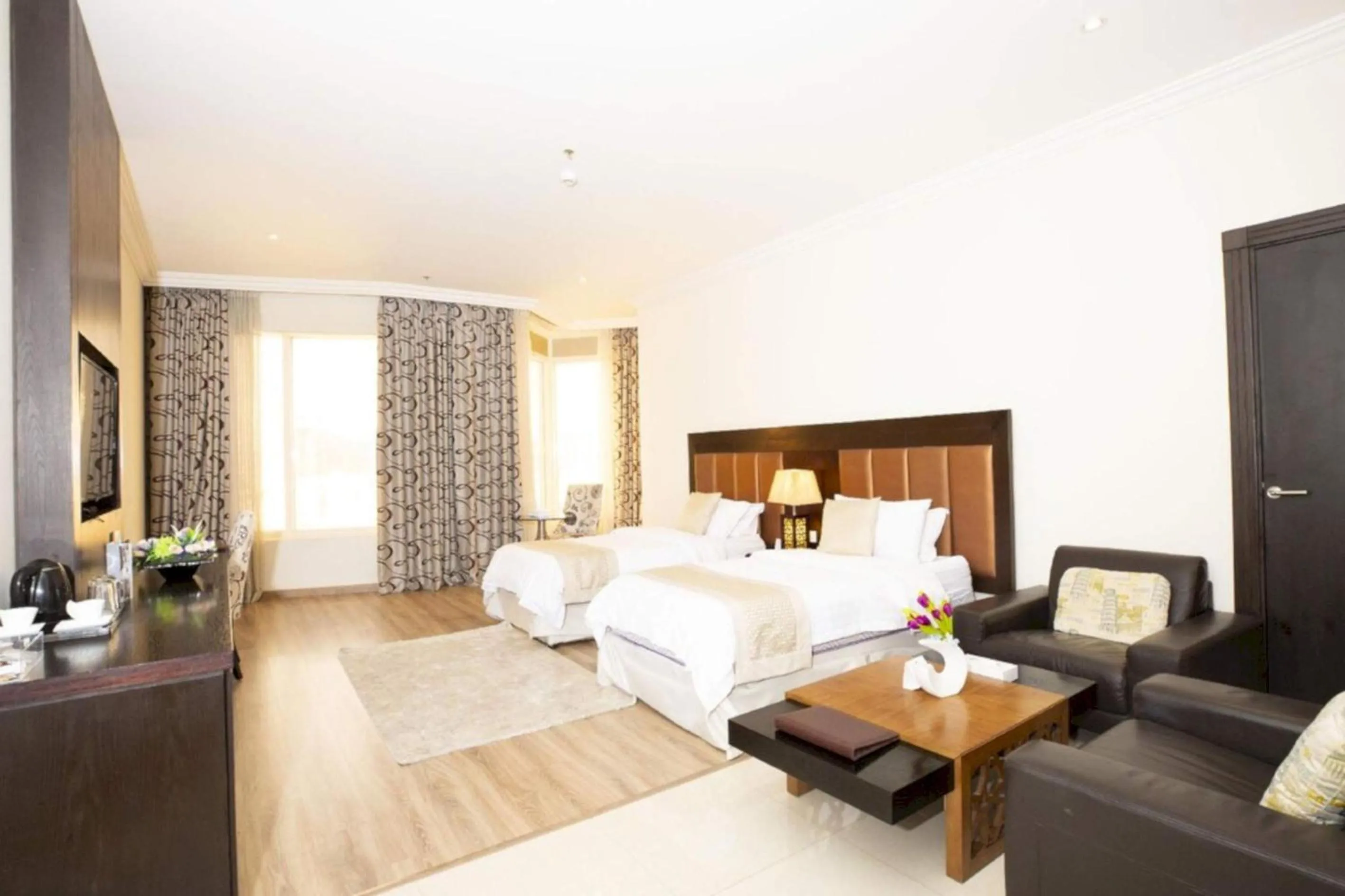 Photo of the whole room, Bed in Sunday Millennia Hotel