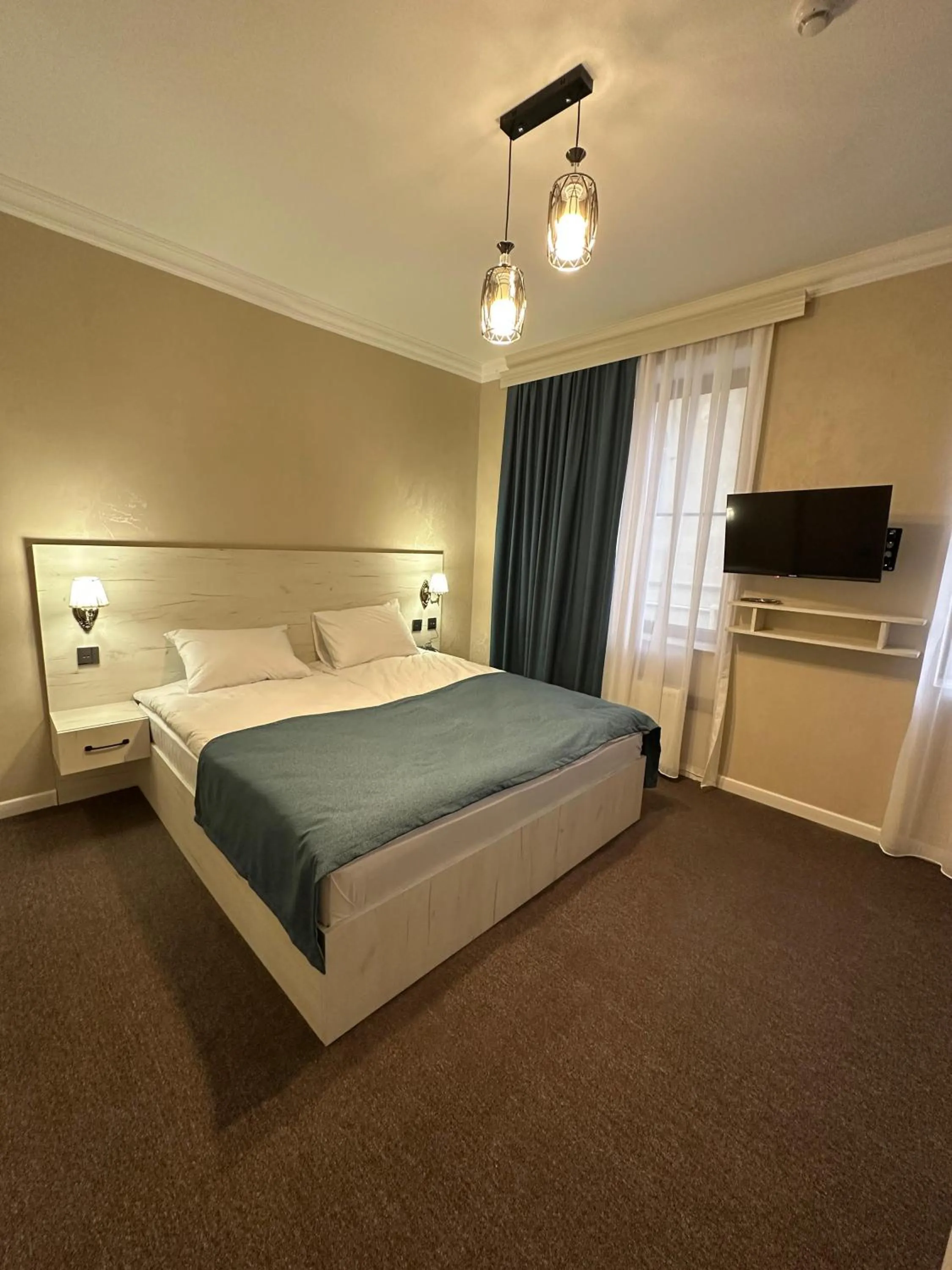 Bed in Nemi Museum Hotel Baku Nz