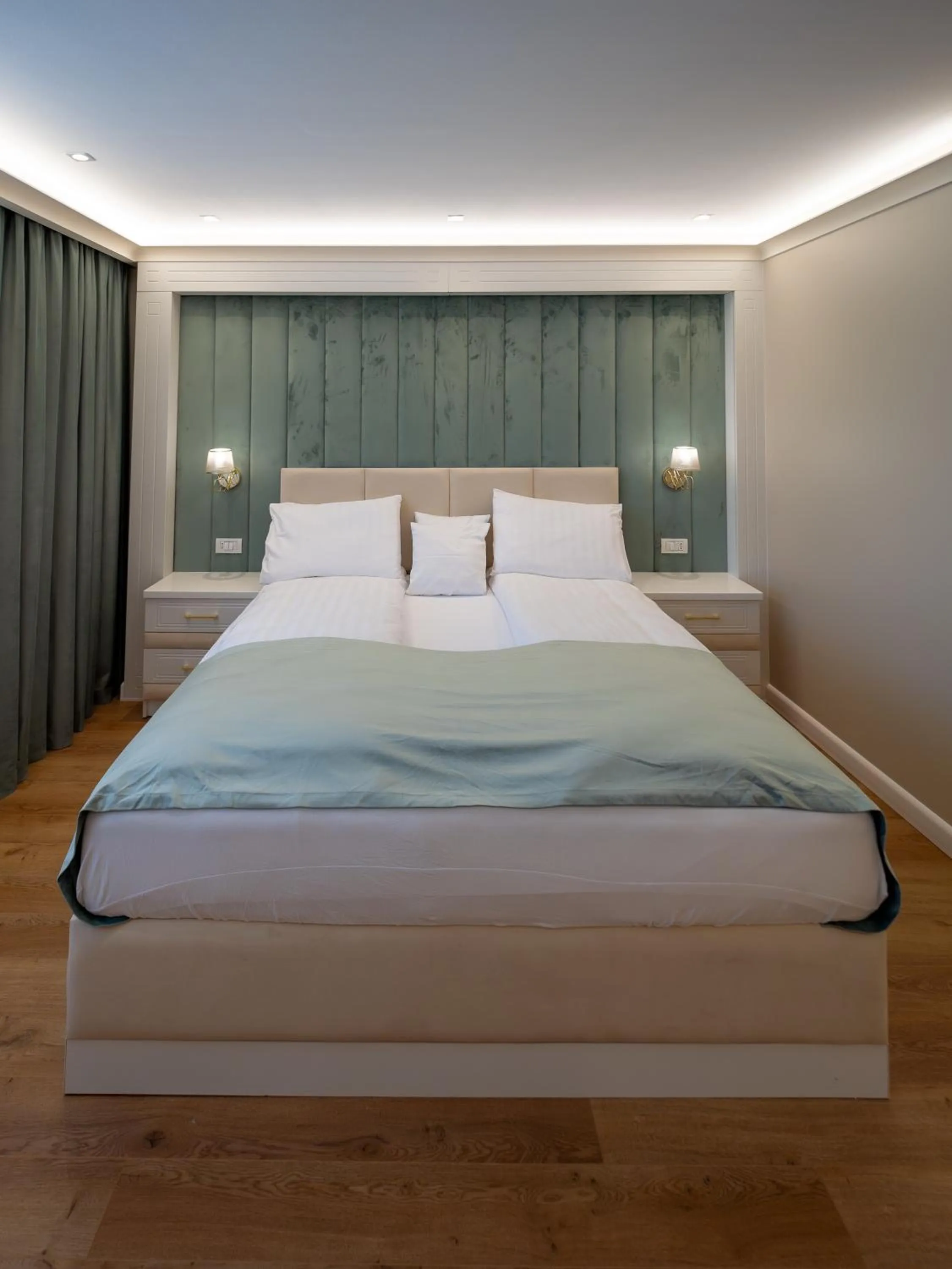 Photo of the whole room, Bed in Pensiunea Sarmis Cristal