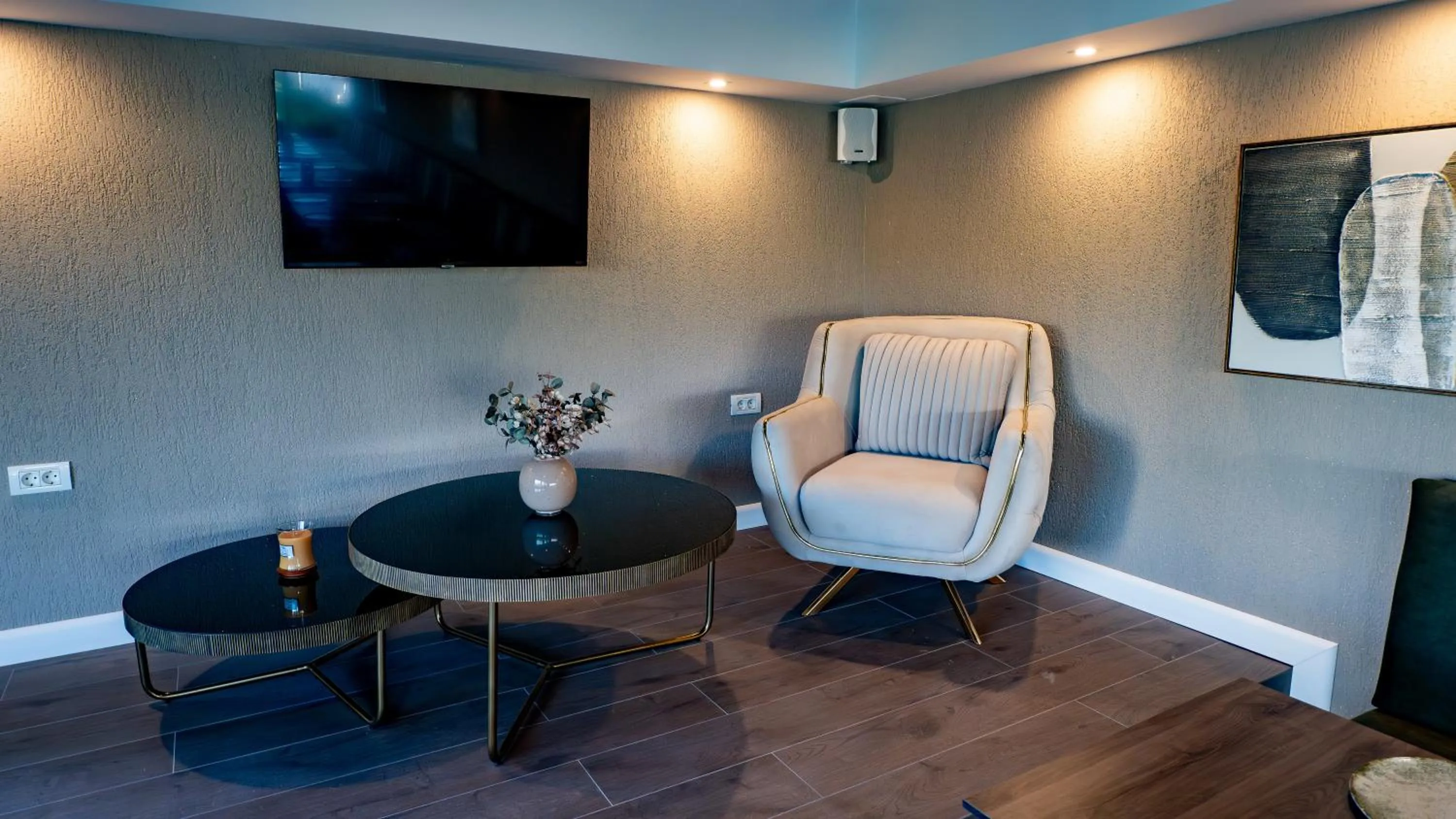 Restaurant/places to eat in Pensiunea Sarmis Cristal