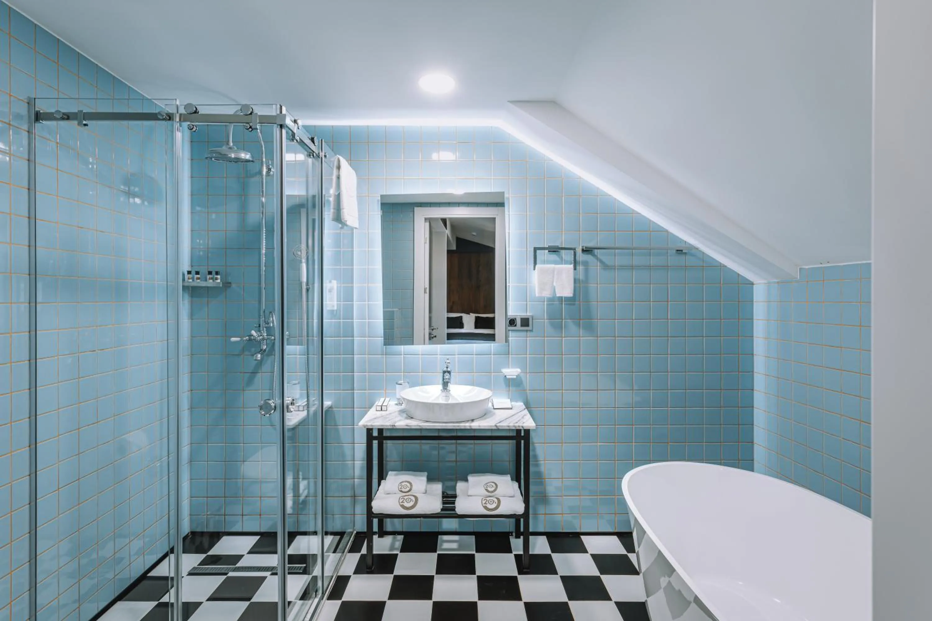 Shower in Hotel Twenties Tbilisi - Stay & Dine