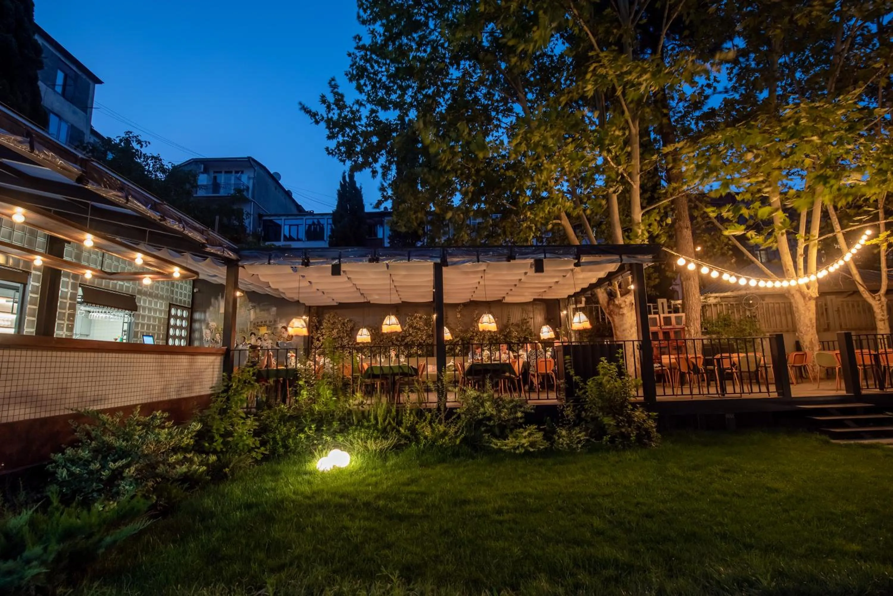 Restaurant/places to eat in Hotel Twenties Tbilisi - Stay & Dine