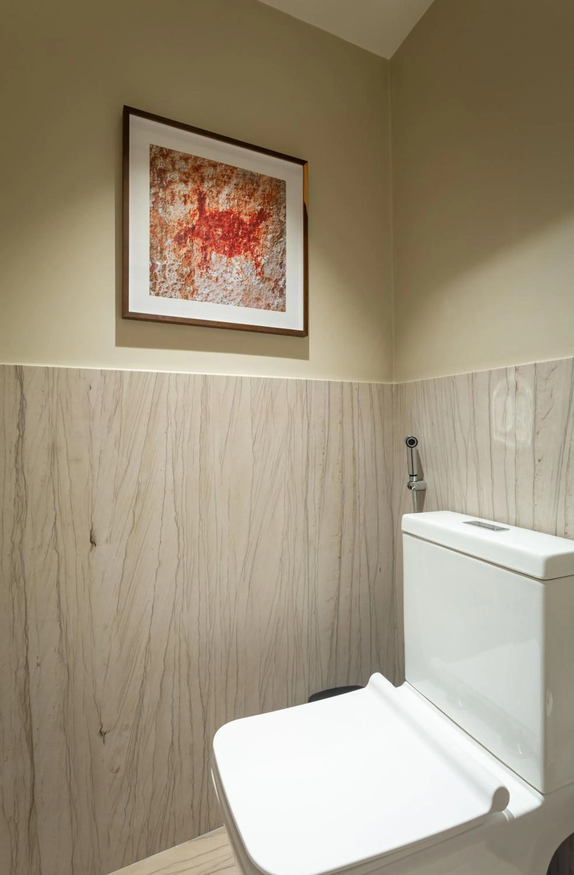 Toilet in Monã Hotel