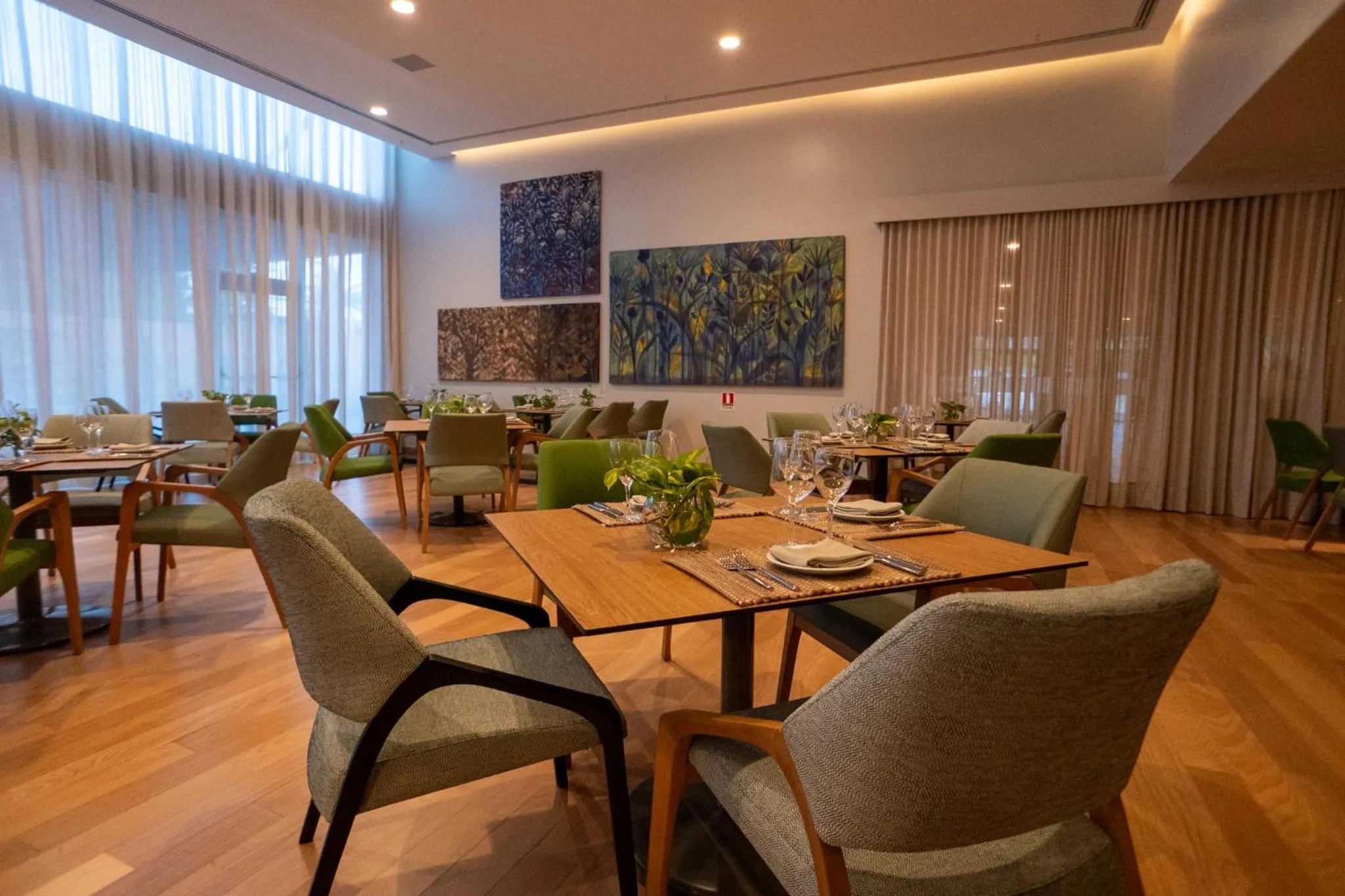 Restaurant/places to eat in Monã Hotel