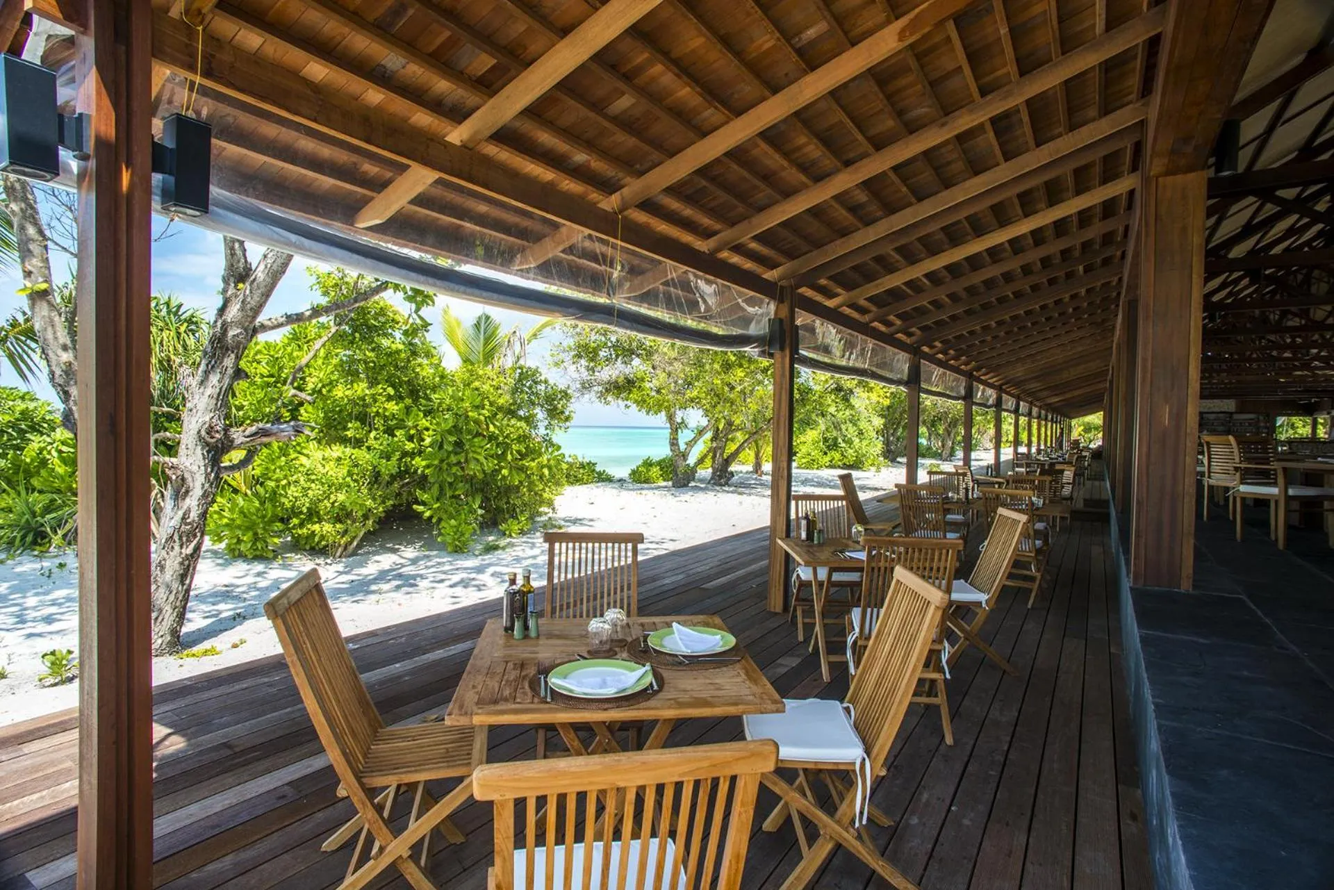 Restaurant/places to eat in The Barefoot Eco Hotel