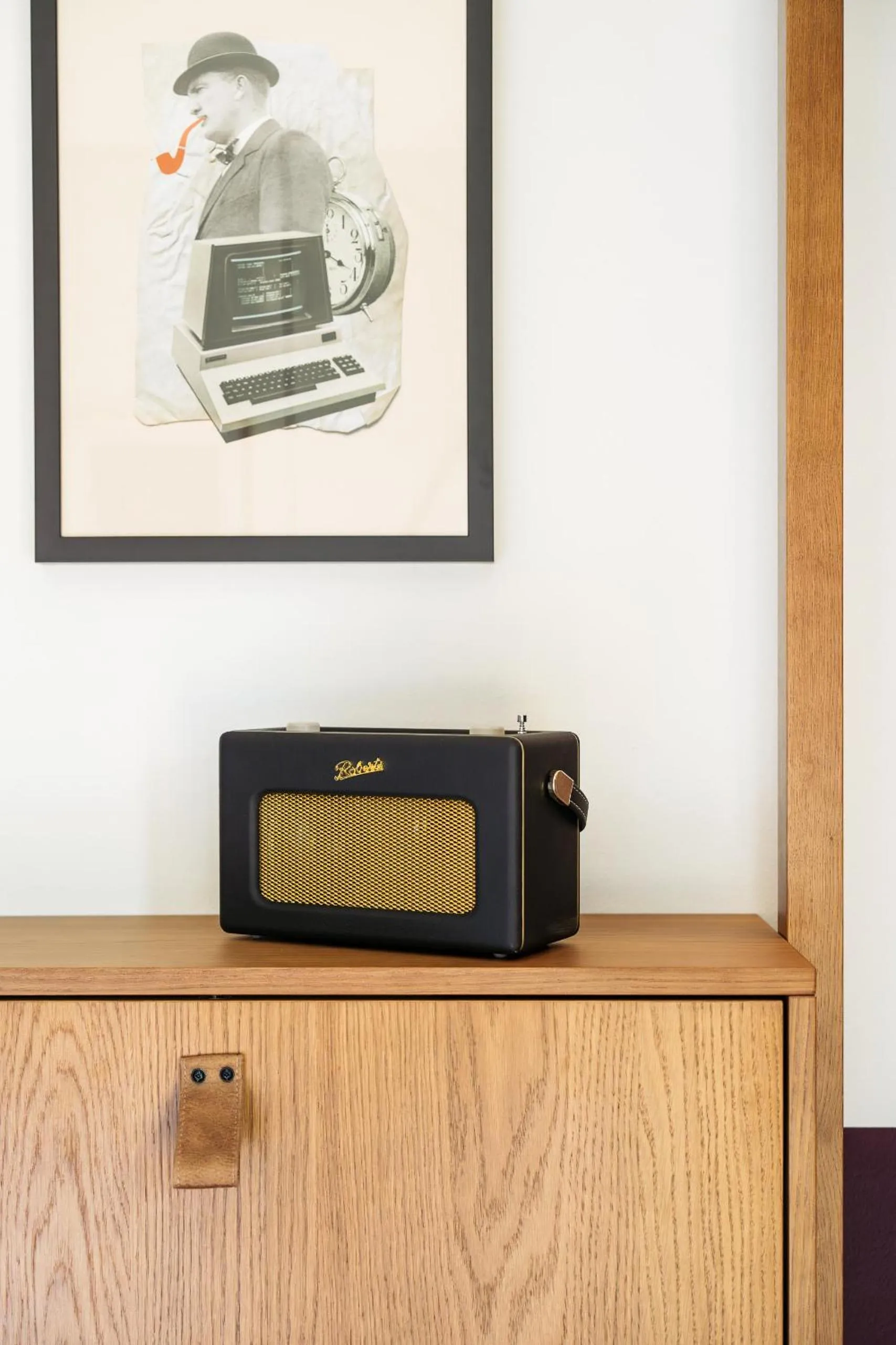 Photo of the whole room in Hotel Schani UNO City