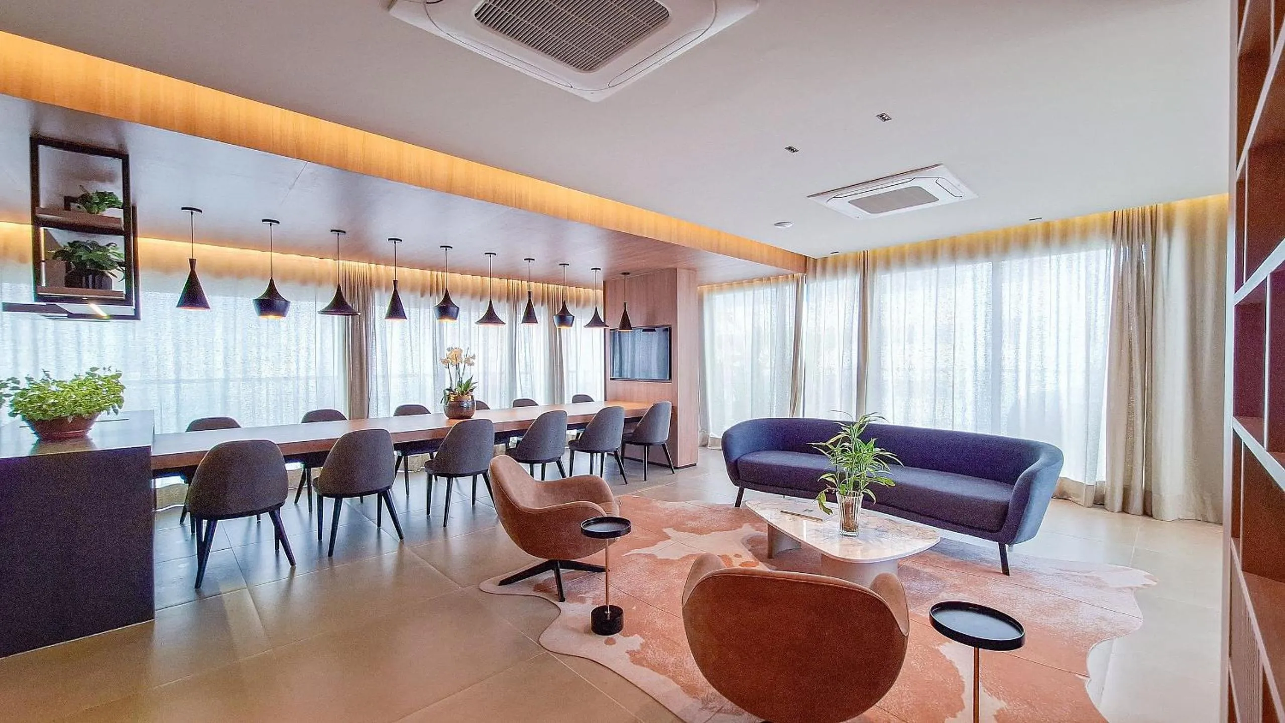 Communal kitchen in Hit Itaim