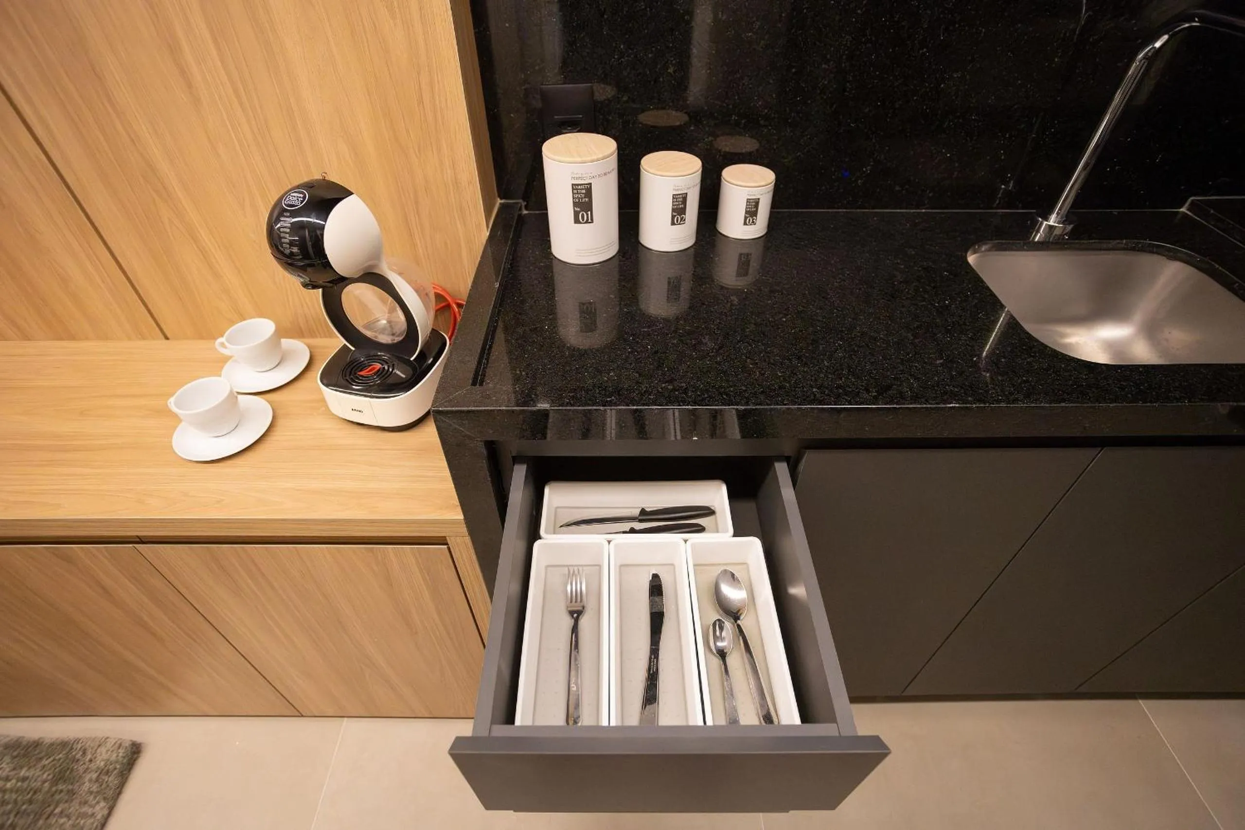 Kitchen or kitchenette in Hit Itaim