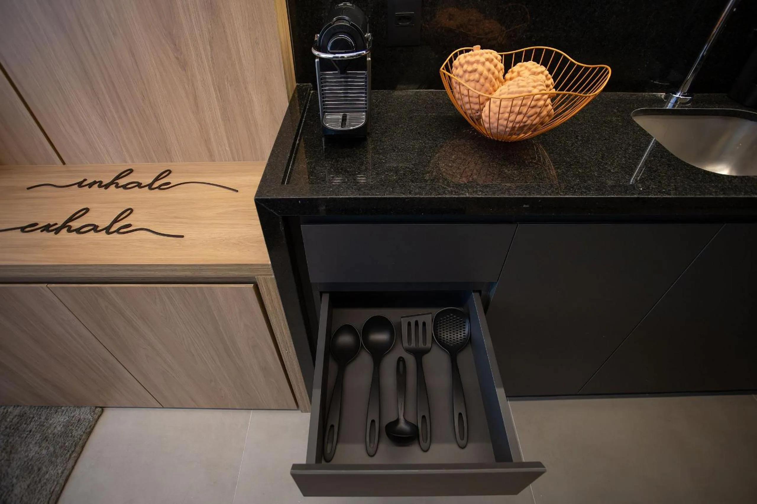 Kitchen or kitchenette in Hit Itaim