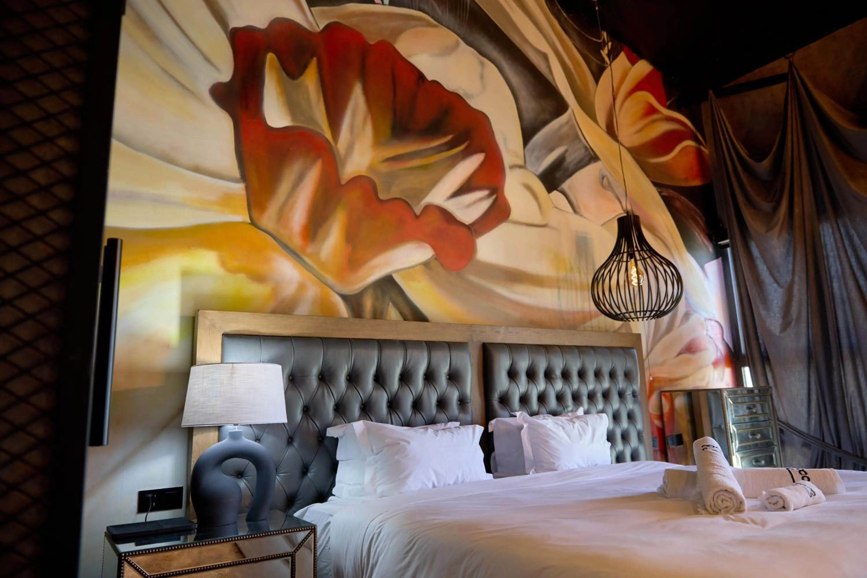 Bedroom, Bed in Cargo88 Hotel