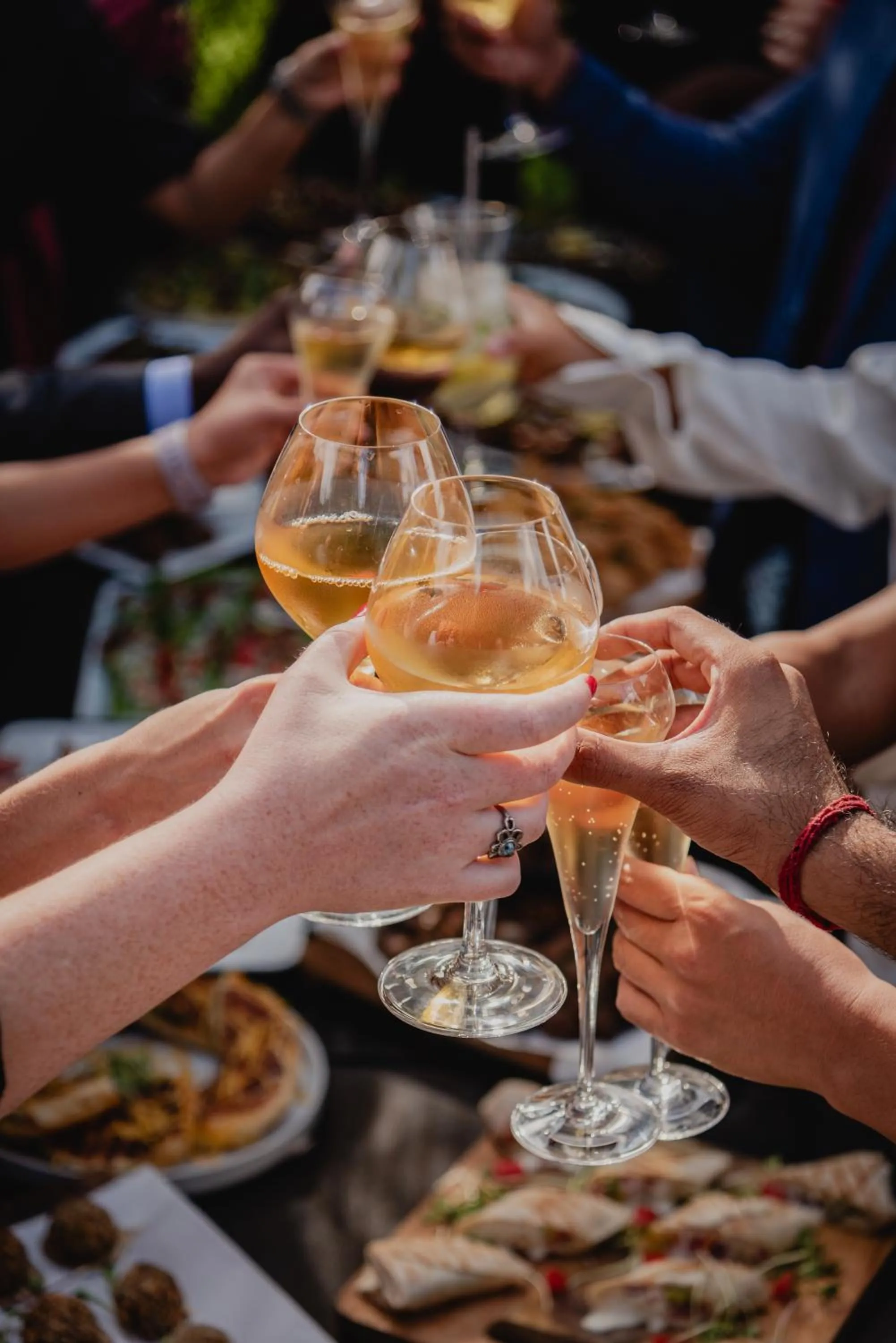 Restaurant/places to eat in Cargo88 Hotel