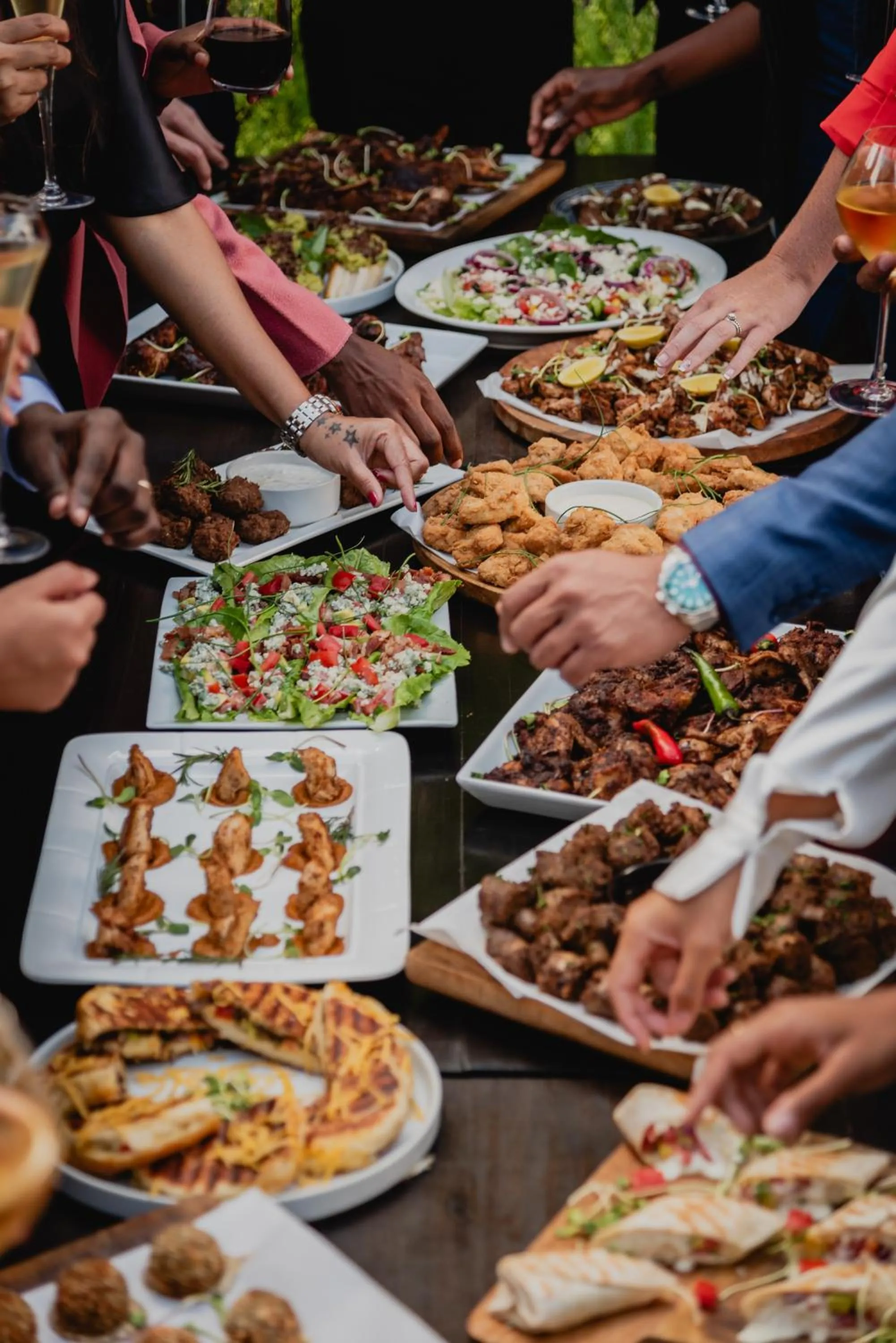 Restaurant/places to eat in Cargo88 Hotel