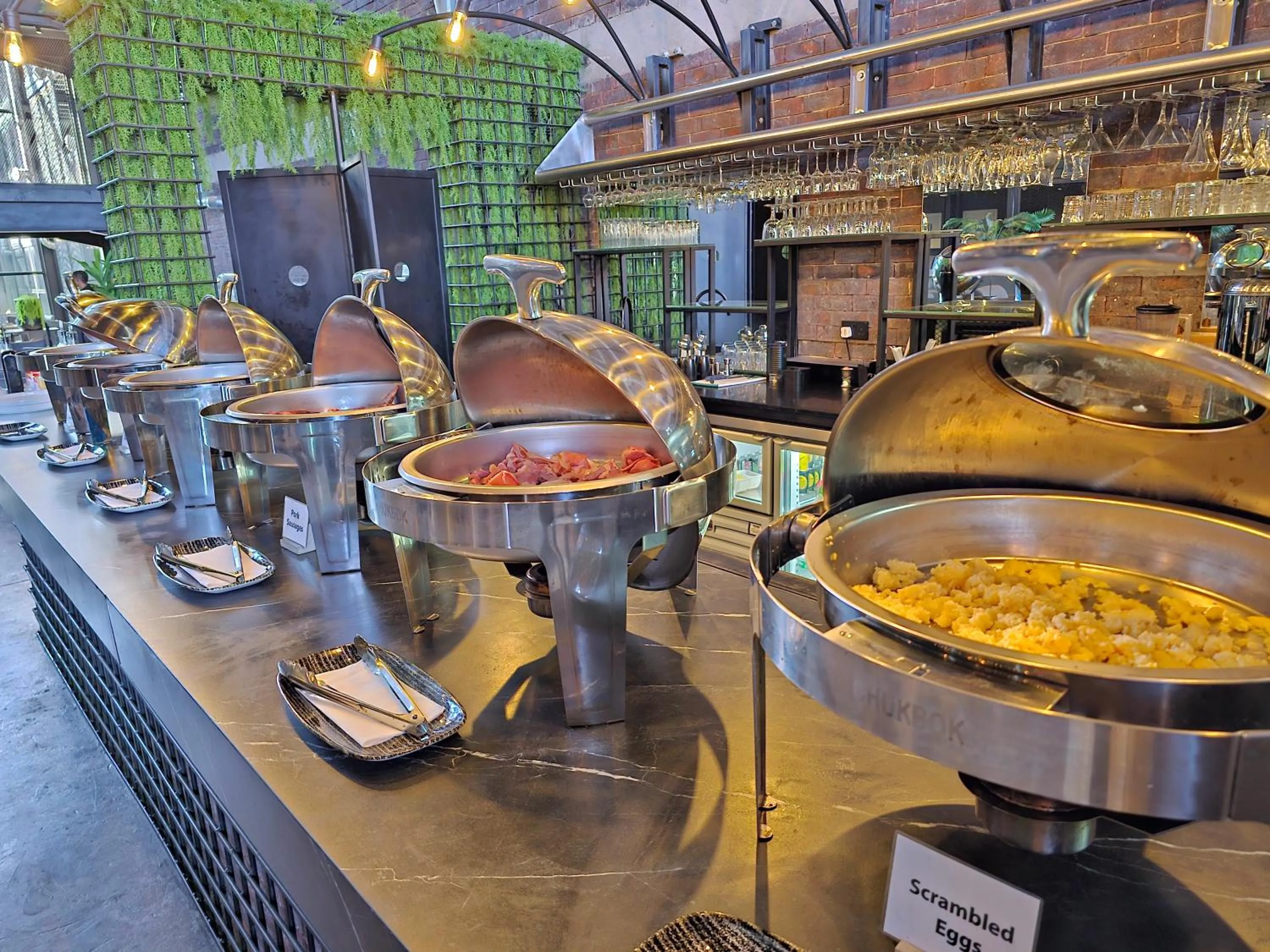 Breakfast in Cargo88 Hotel