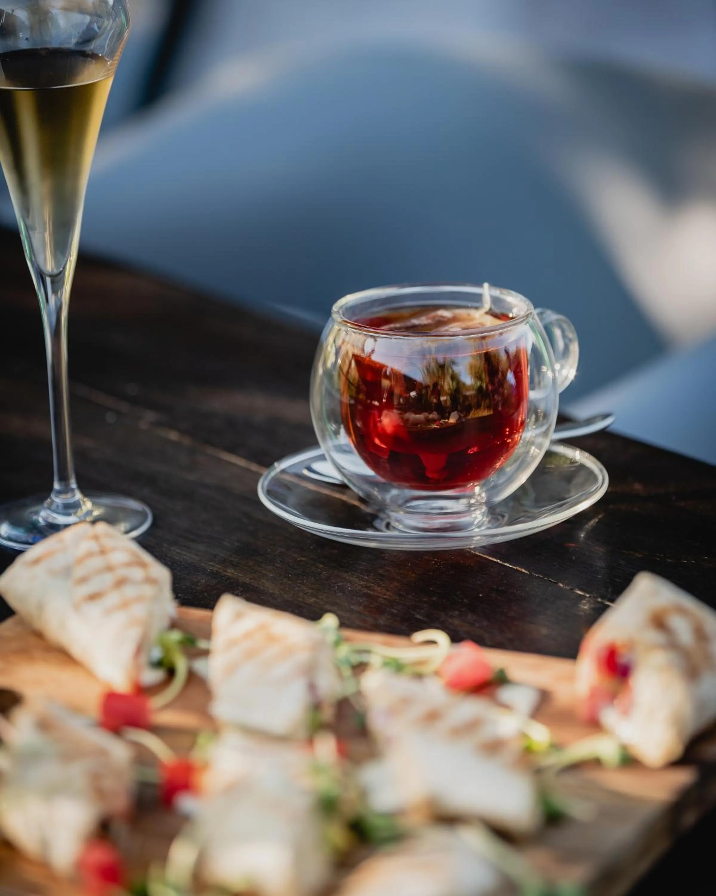 Restaurant/places to eat in Cargo88 Hotel