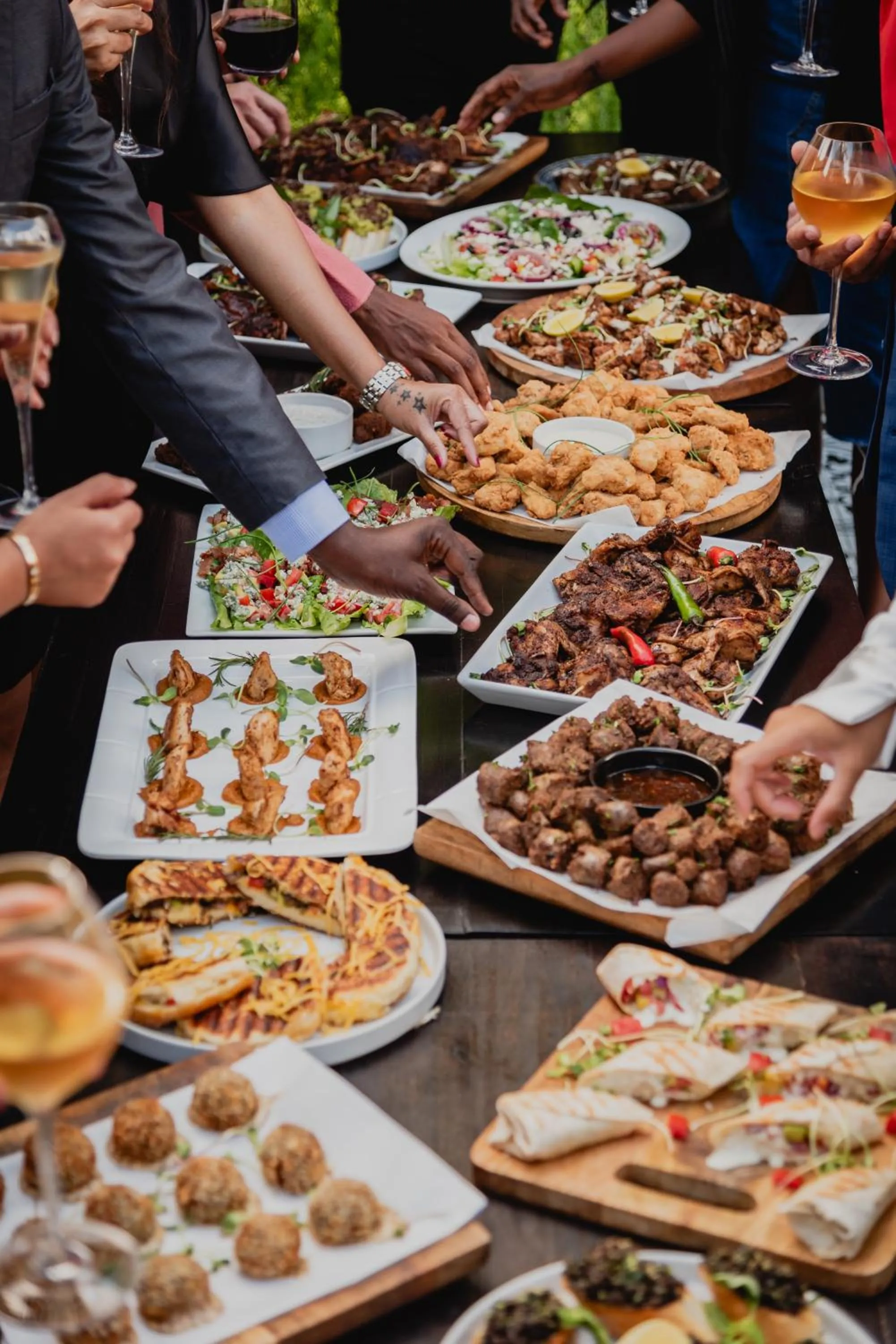 Restaurant/places to eat in Cargo88 Hotel