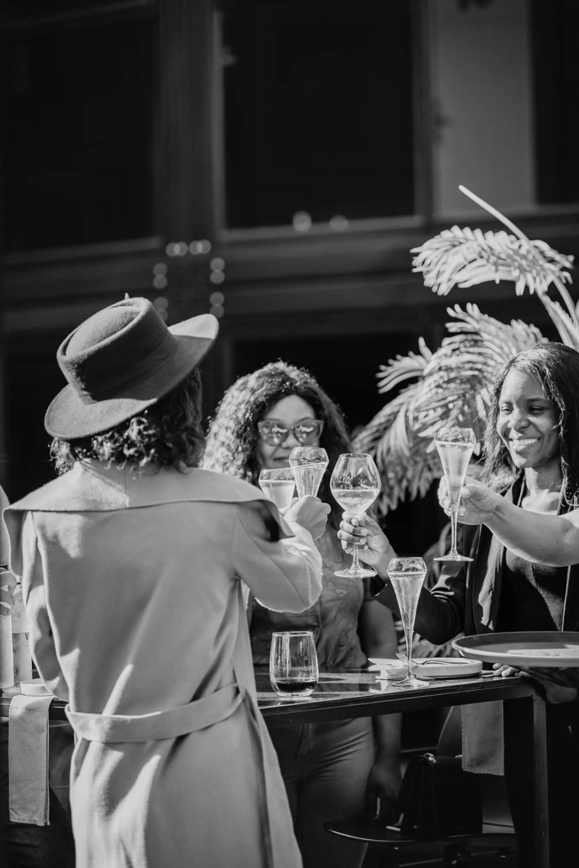 Restaurant/places to eat in Cargo88 Hotel