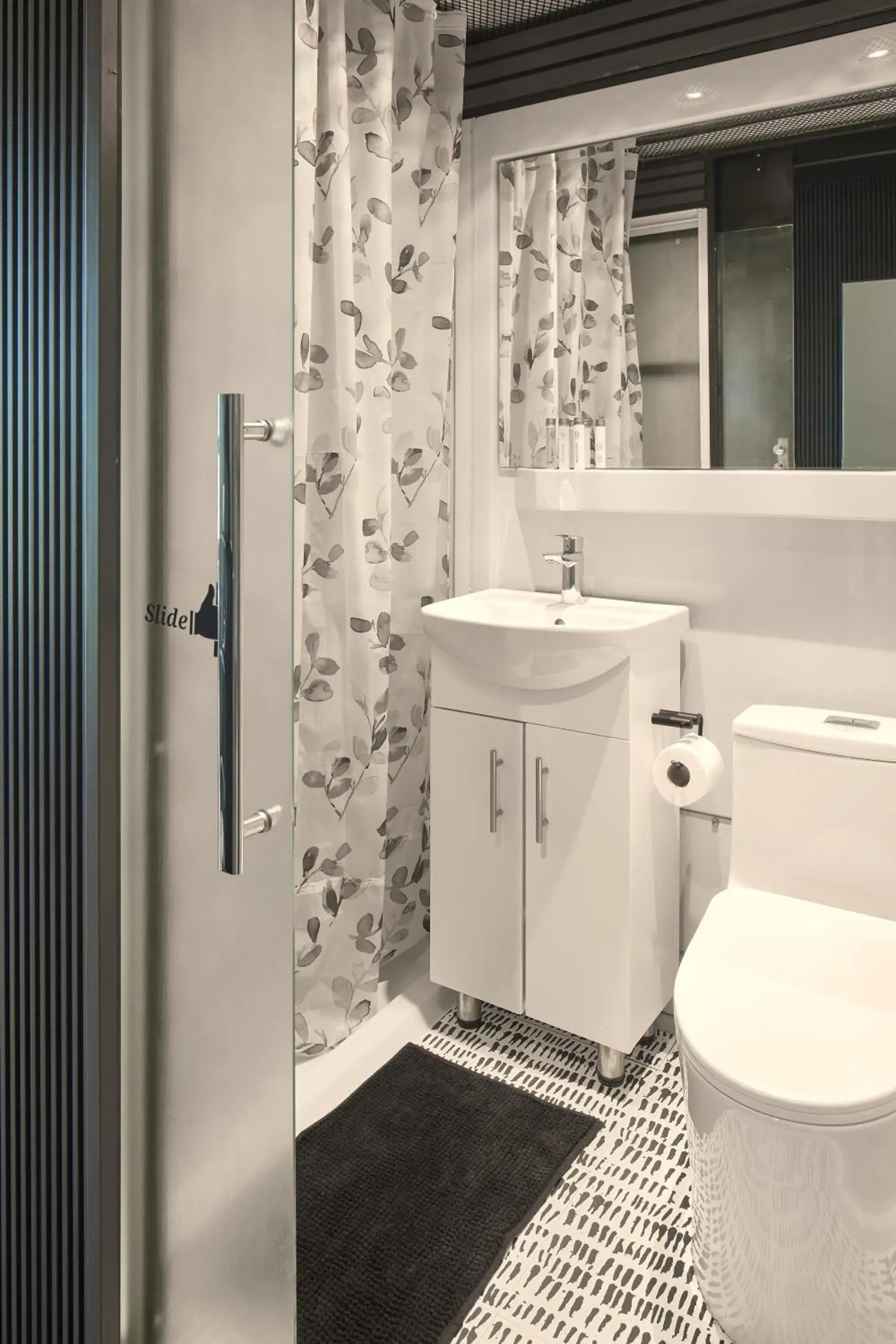 Double Room in Cargo88 Hotel Double Room in Cargo88 Hotel