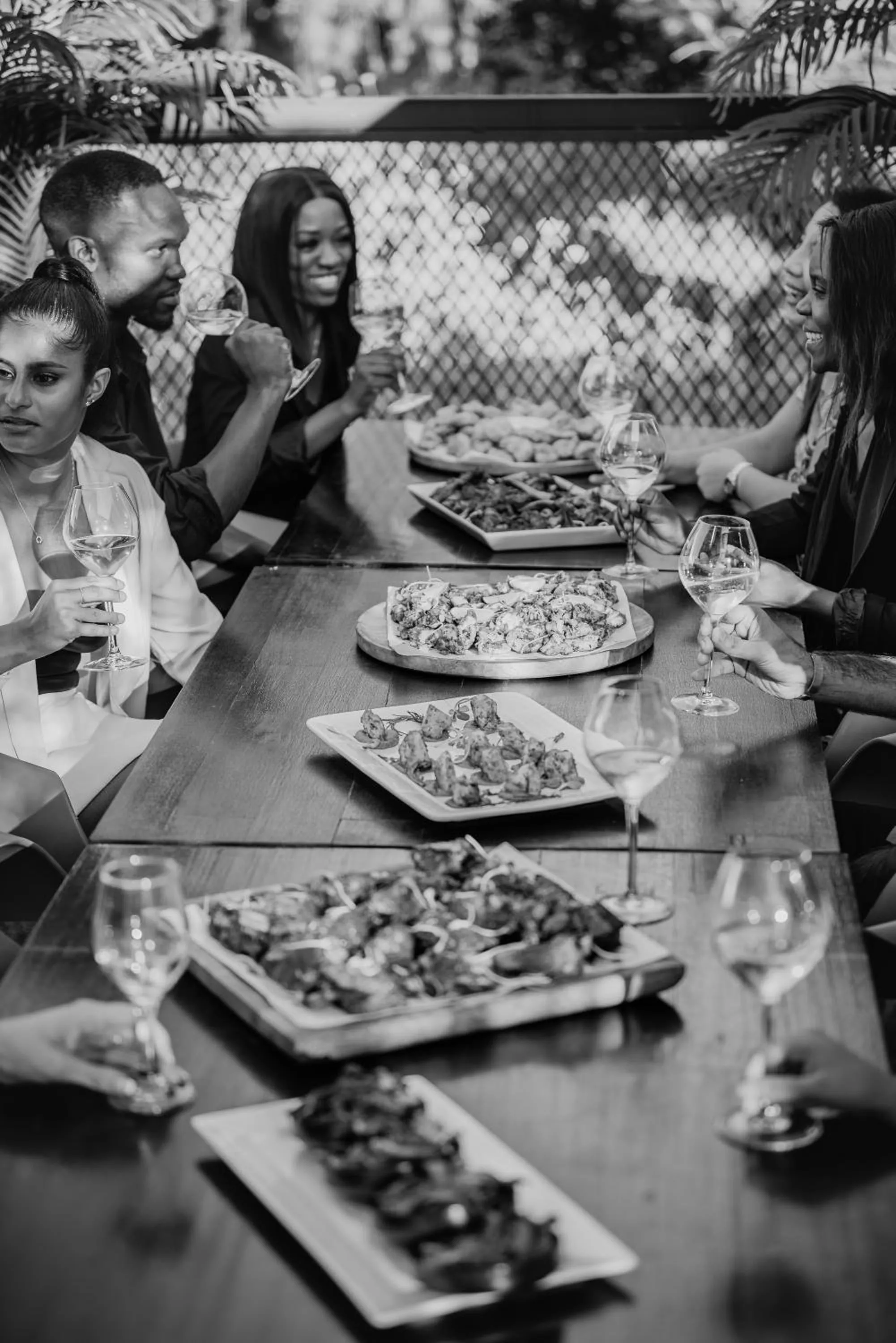 Restaurant/places to eat in Cargo88 Hotel