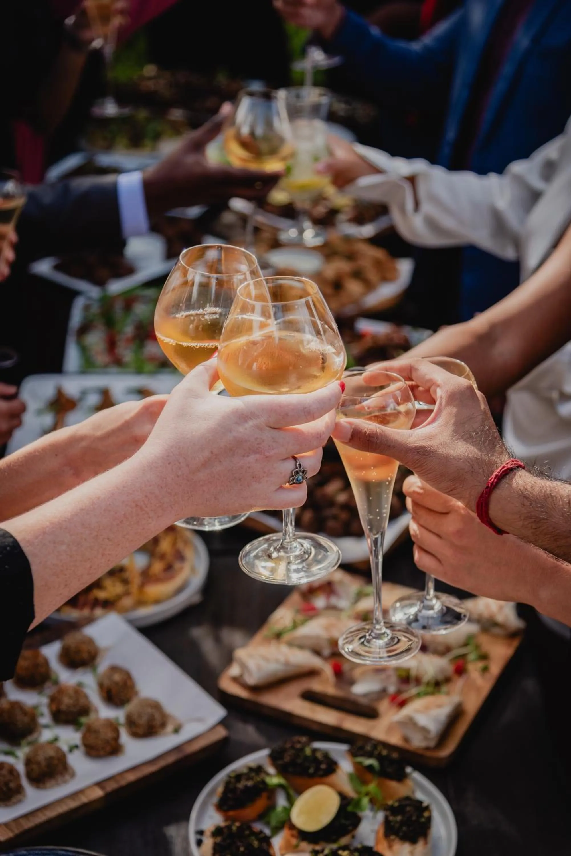 Restaurant/places to eat in Cargo88 Hotel