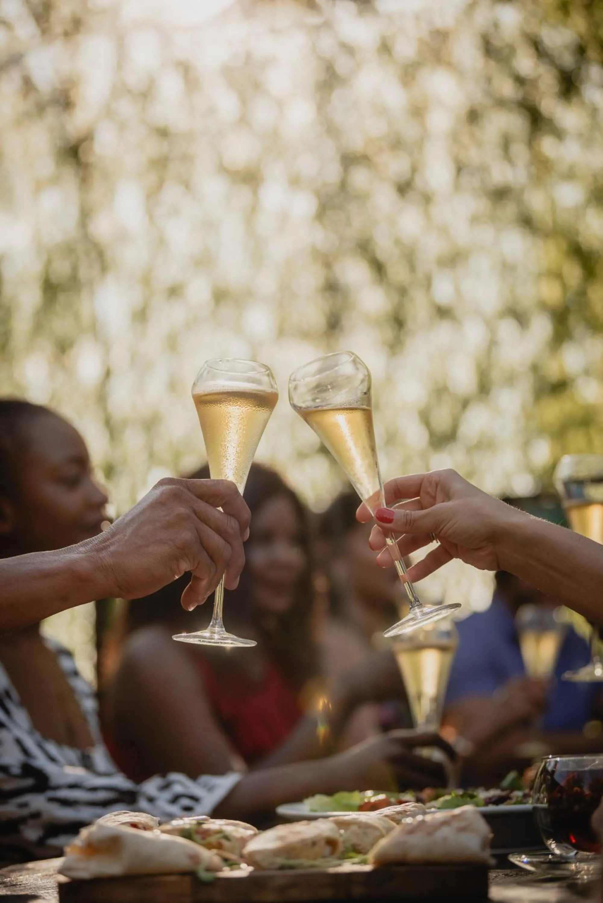 Restaurant/places to eat in Cargo88 Hotel