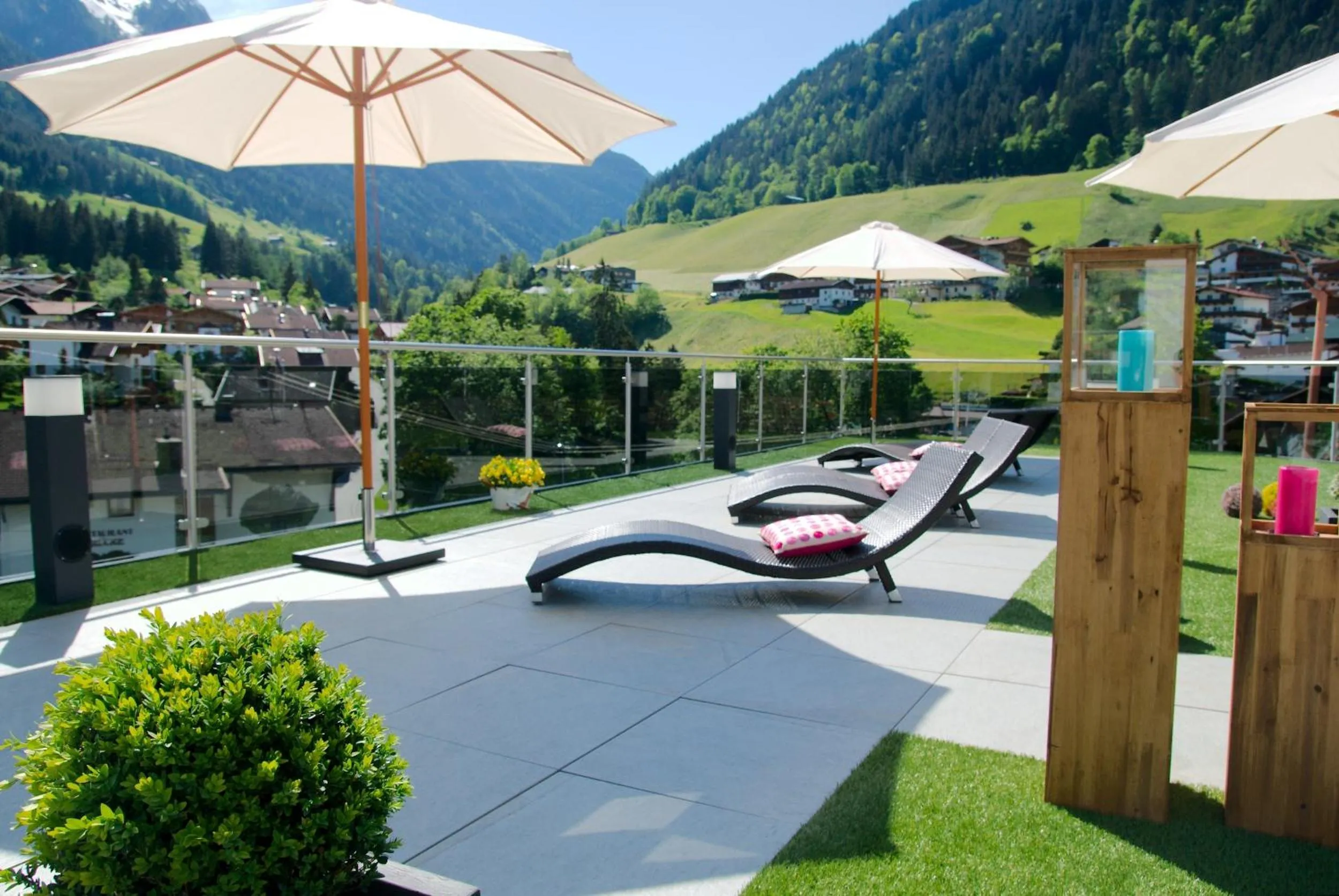 Summer in Mountain Resort M&M