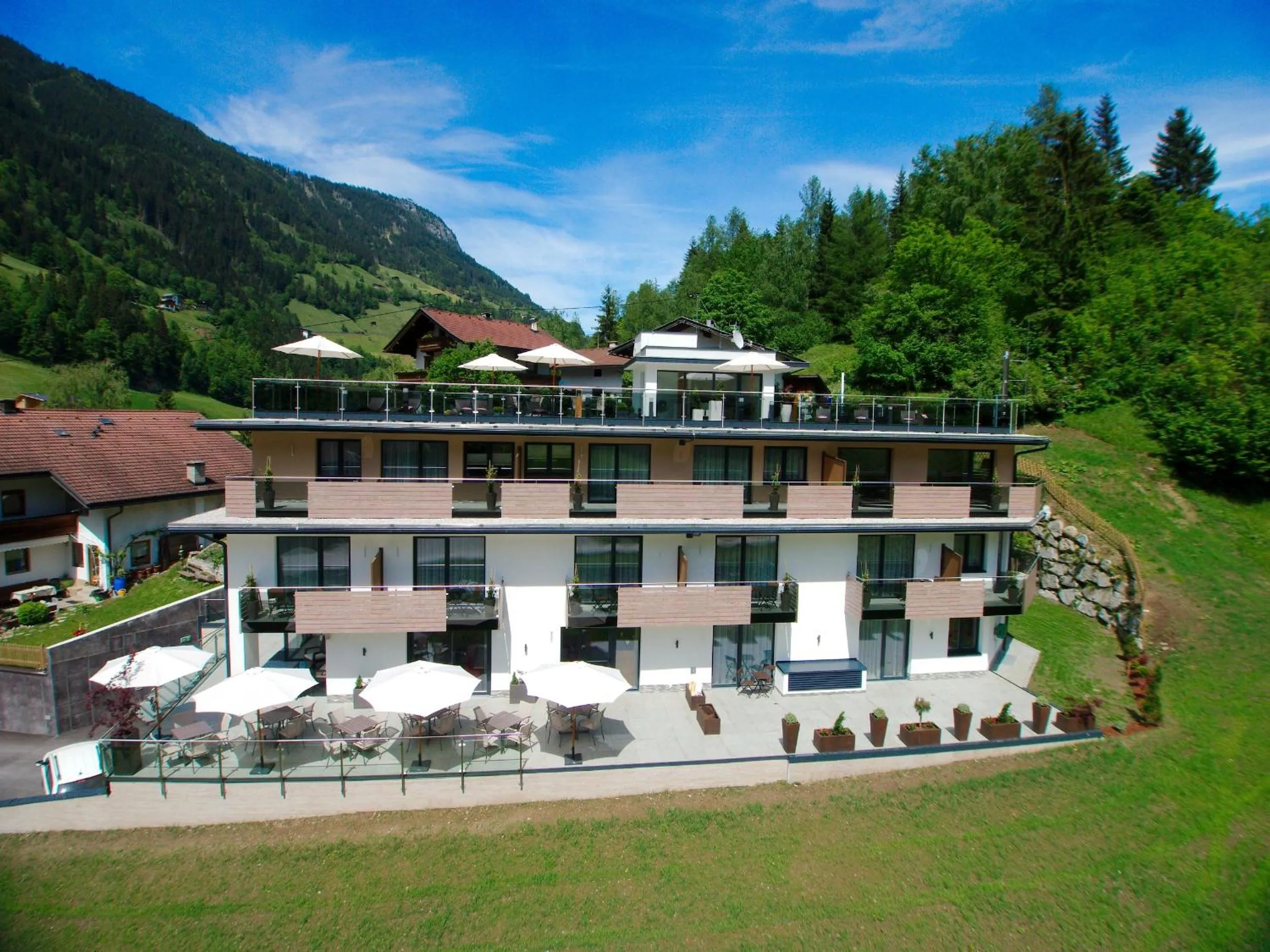 Bird's eye view in Mountain Resort M&M