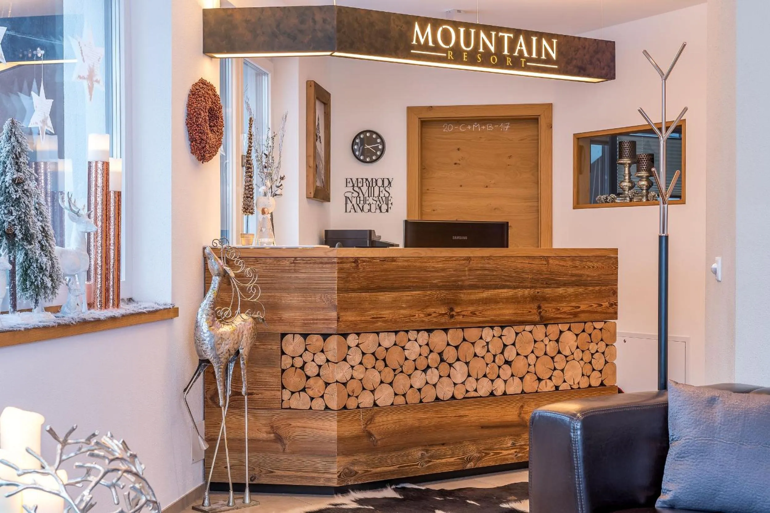Lobby or reception in Mountain Resort M&M