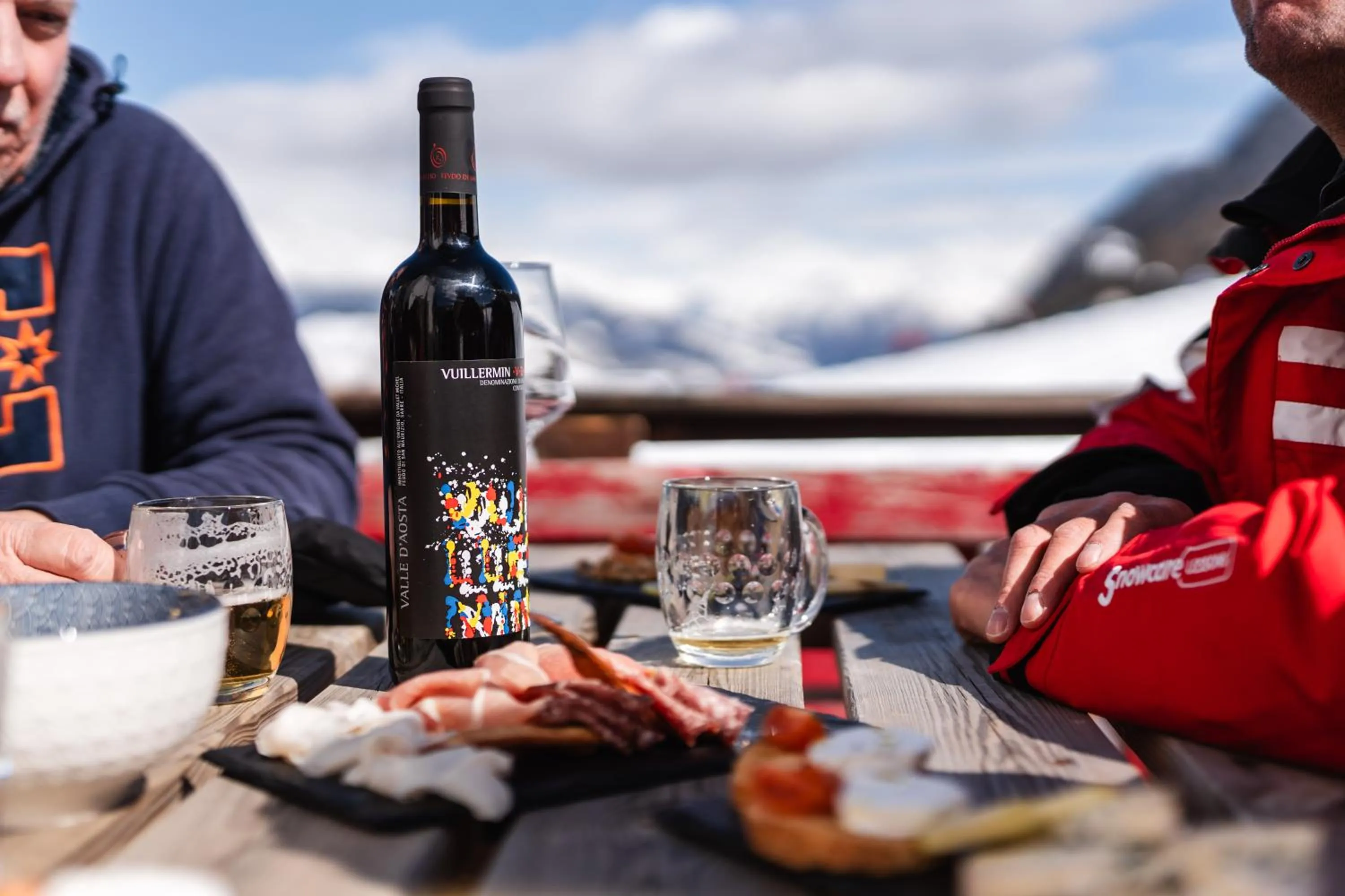 People in CHALET DES ALPES