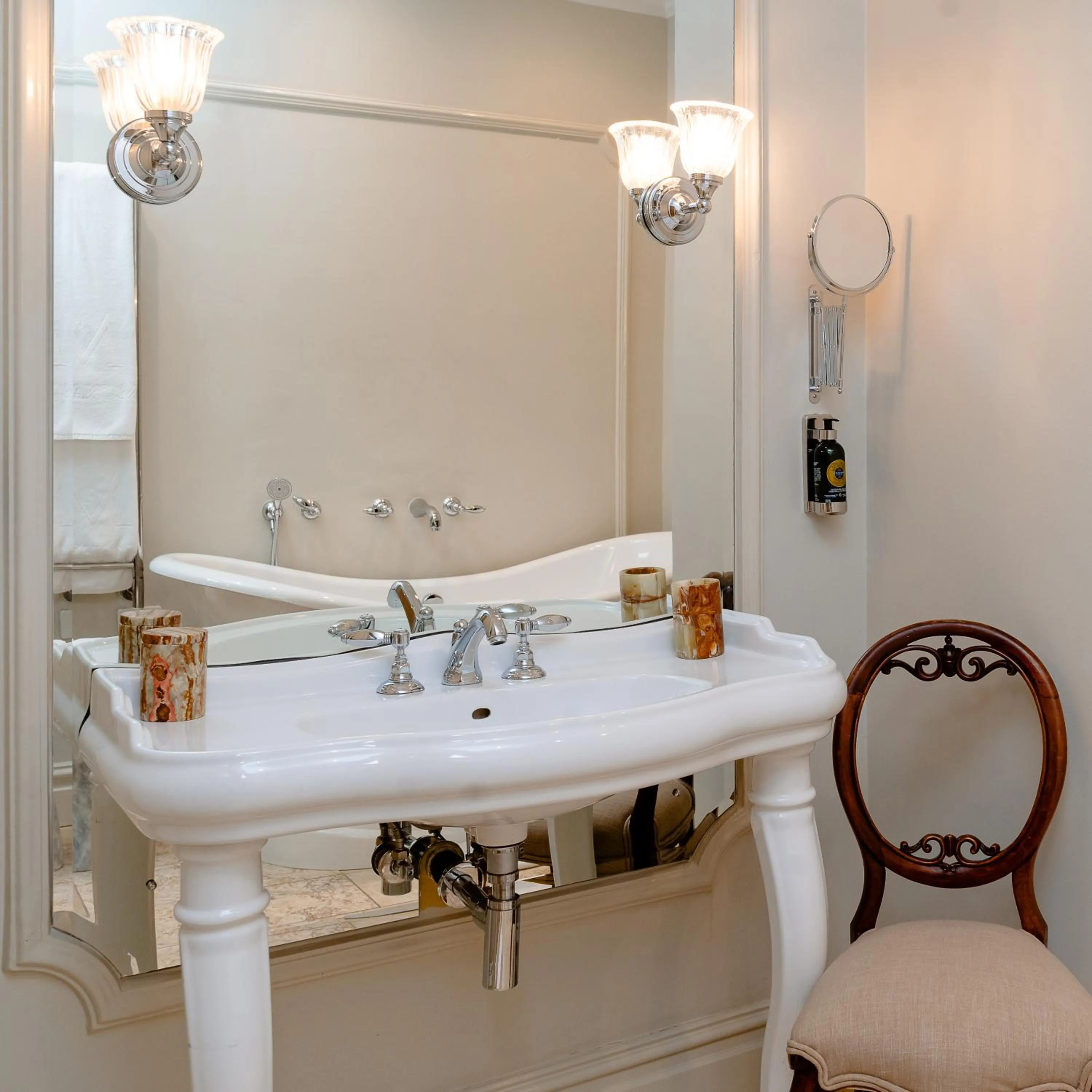 Bathroom in The Monarch Hotel
