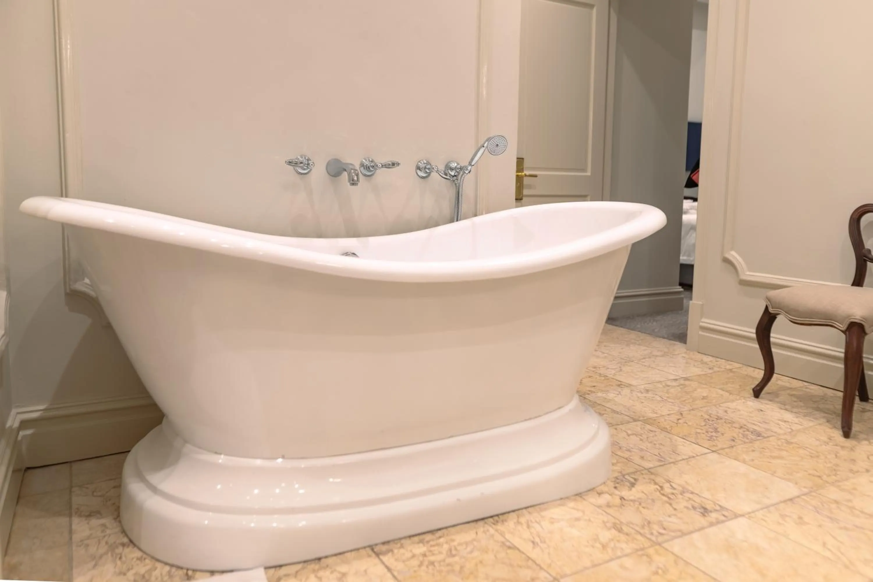 Hot Tub in The Monarch Hotel