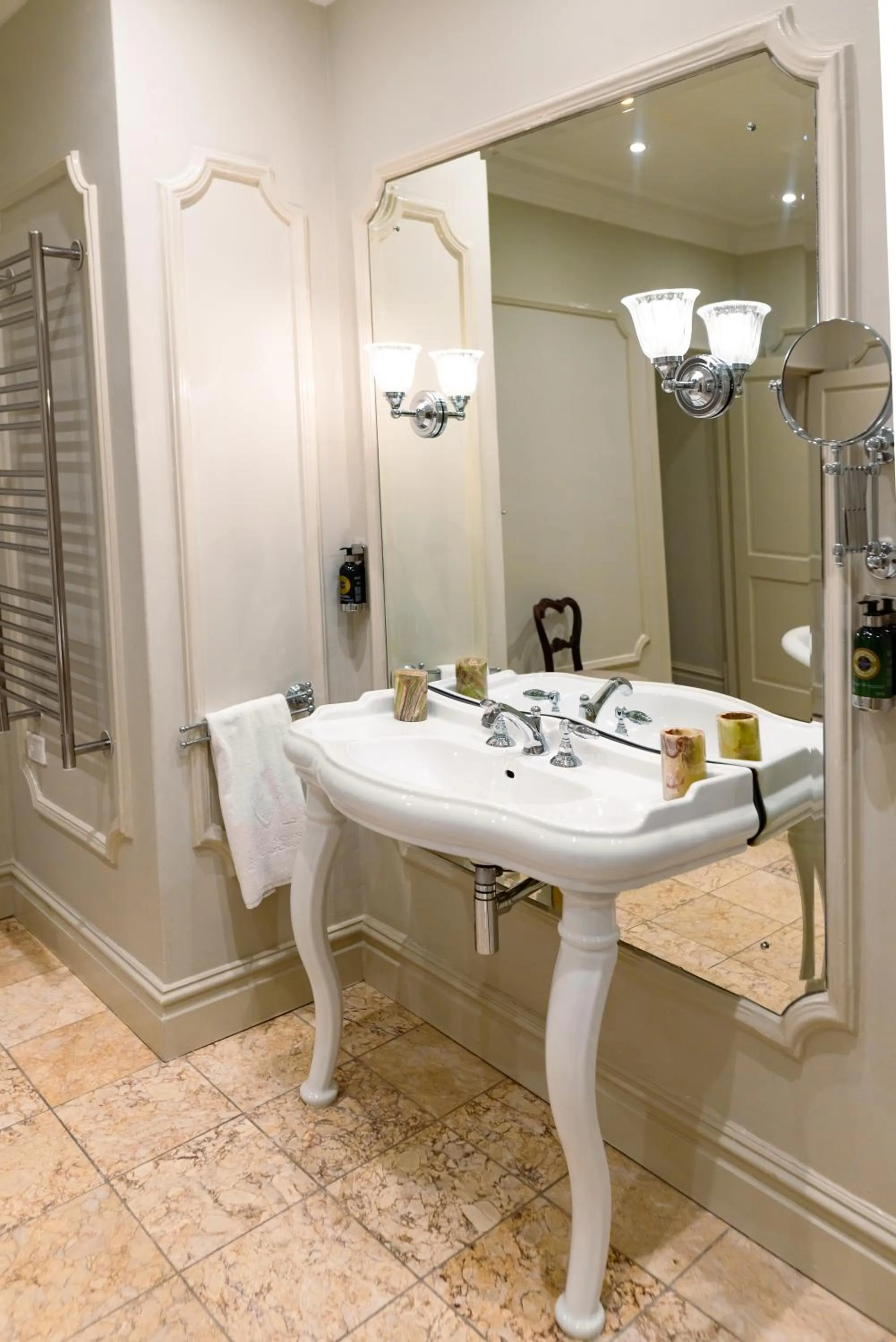 Bathroom in The Monarch Hotel