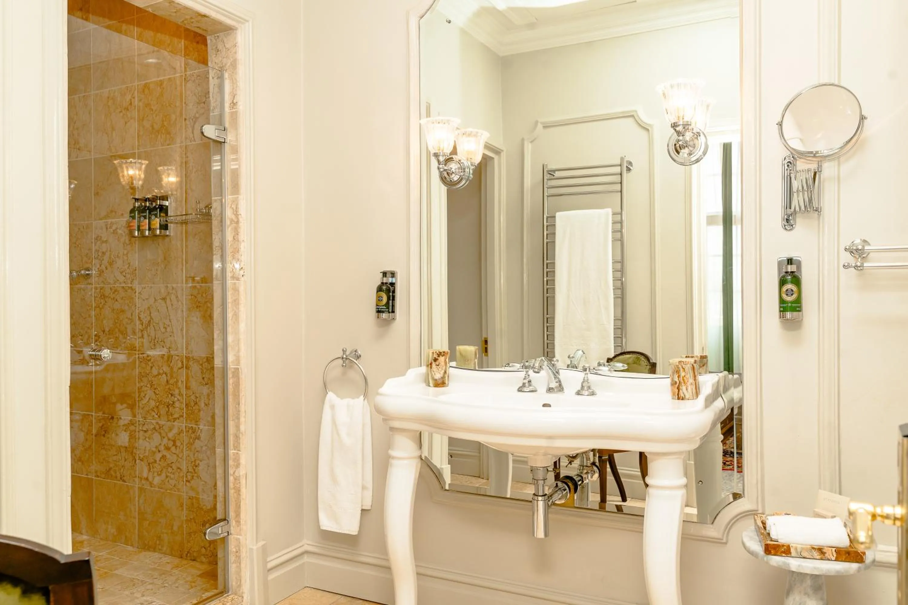 Shower in The Monarch Hotel