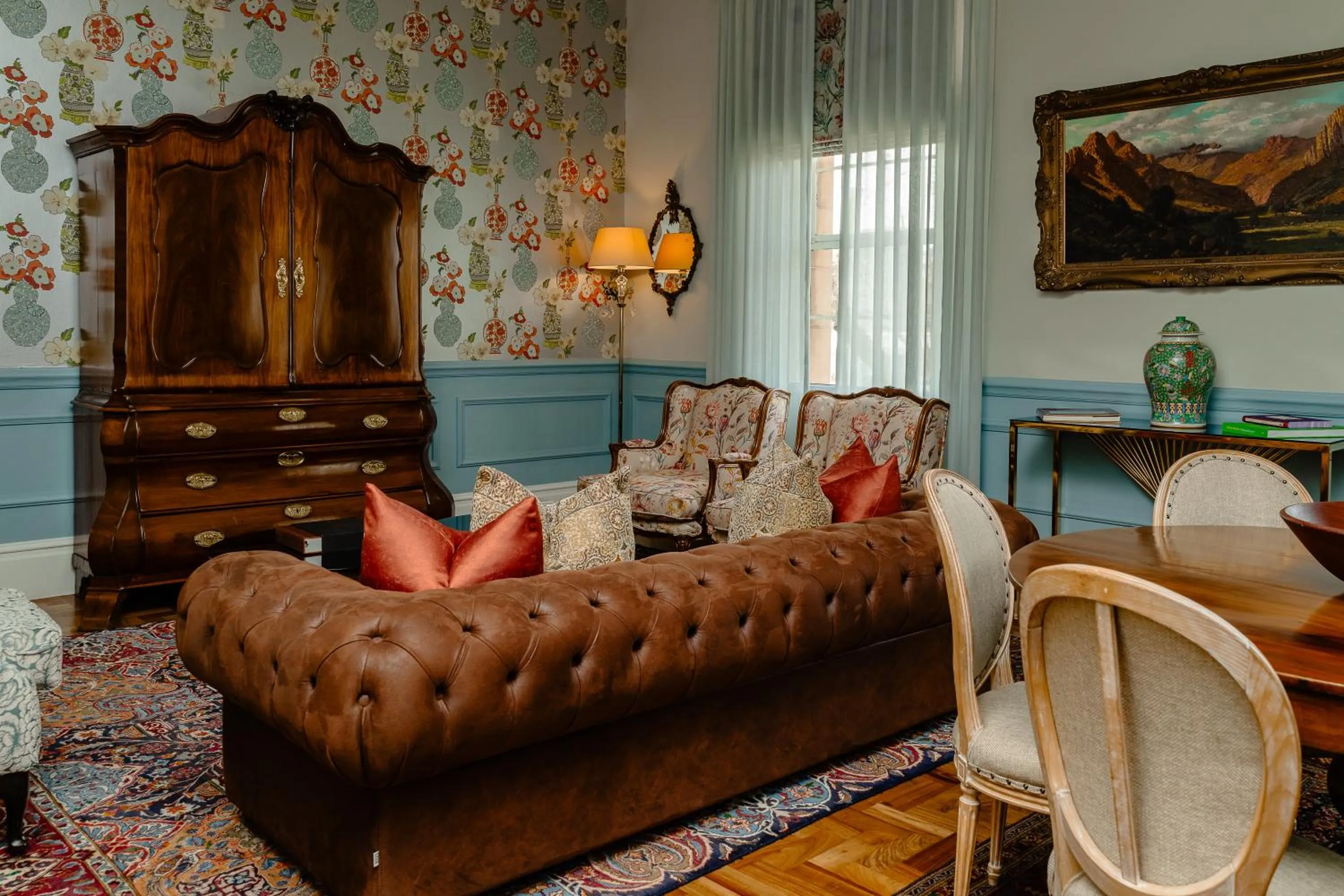 Living room in The Monarch Hotel