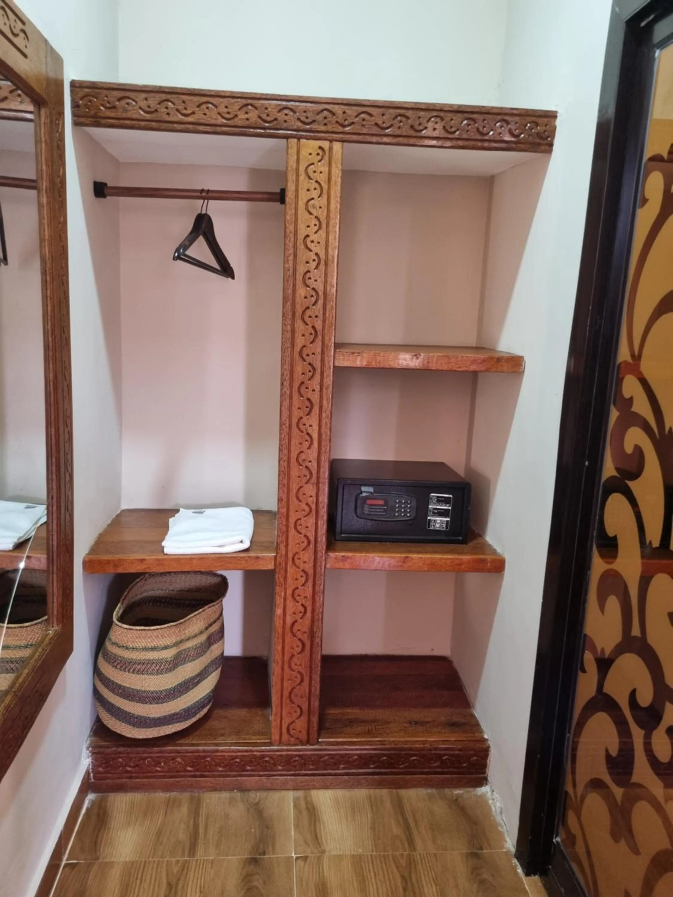 wardrobe in Mafia Dream Hotel