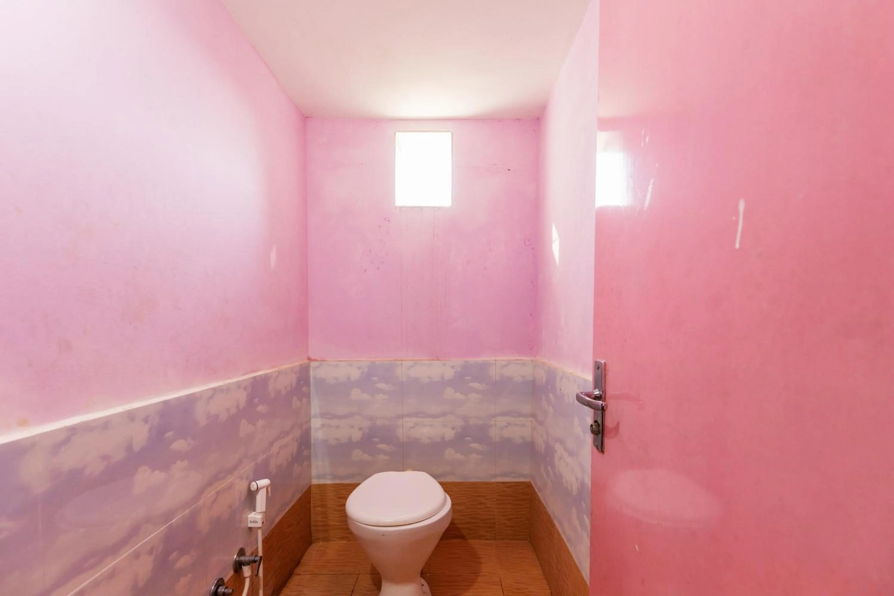 Toilet in AamraKunj Gir Resort