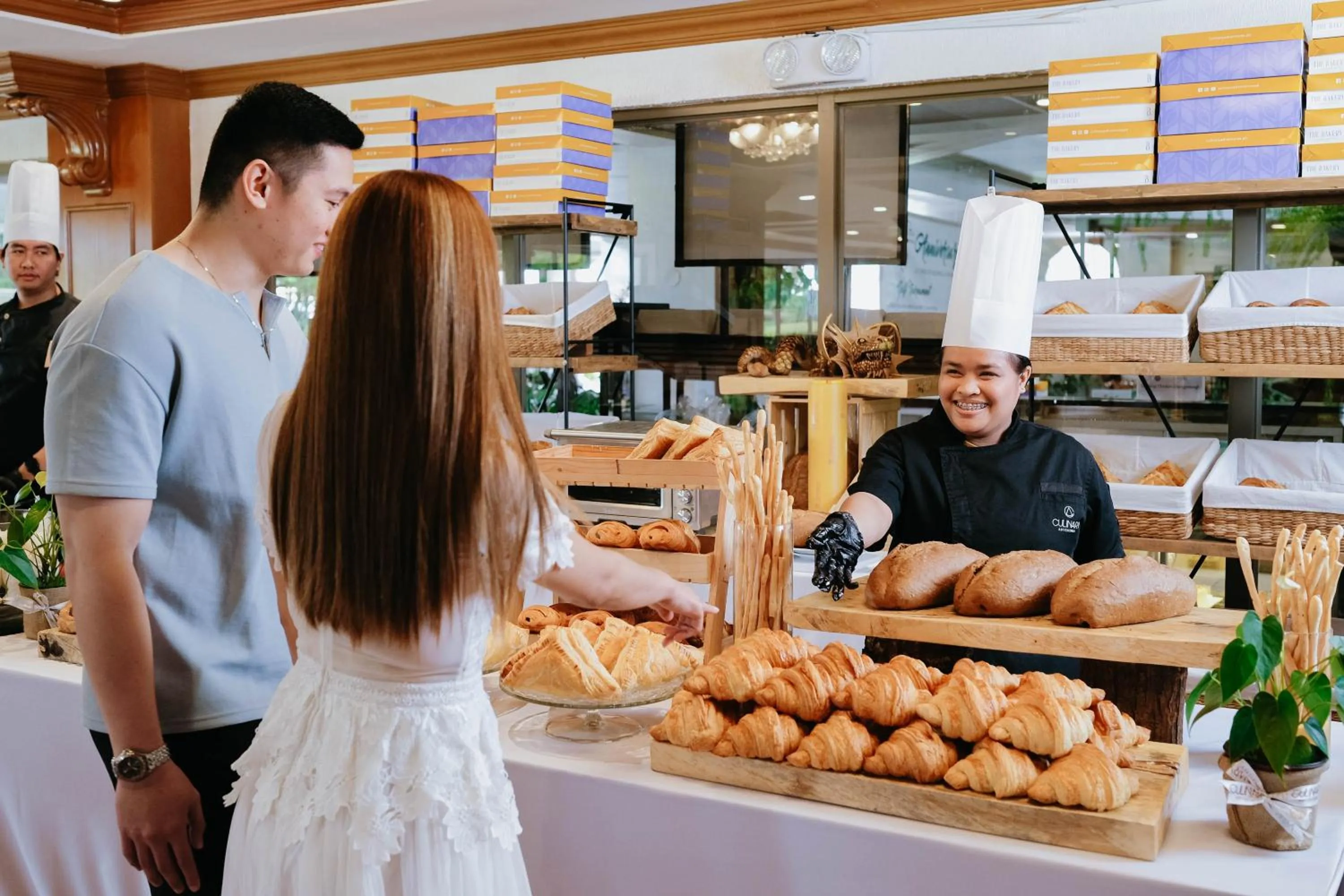 Restaurant/places to eat in The Suites At Mount Malarayat