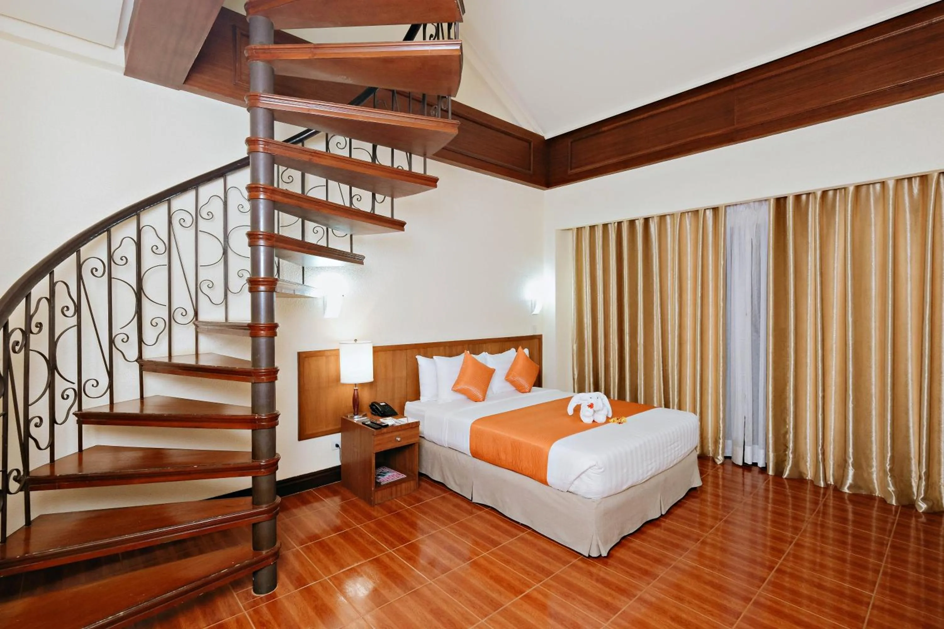 Photo of the whole room, Bed in The Suites At Mount Malarayat