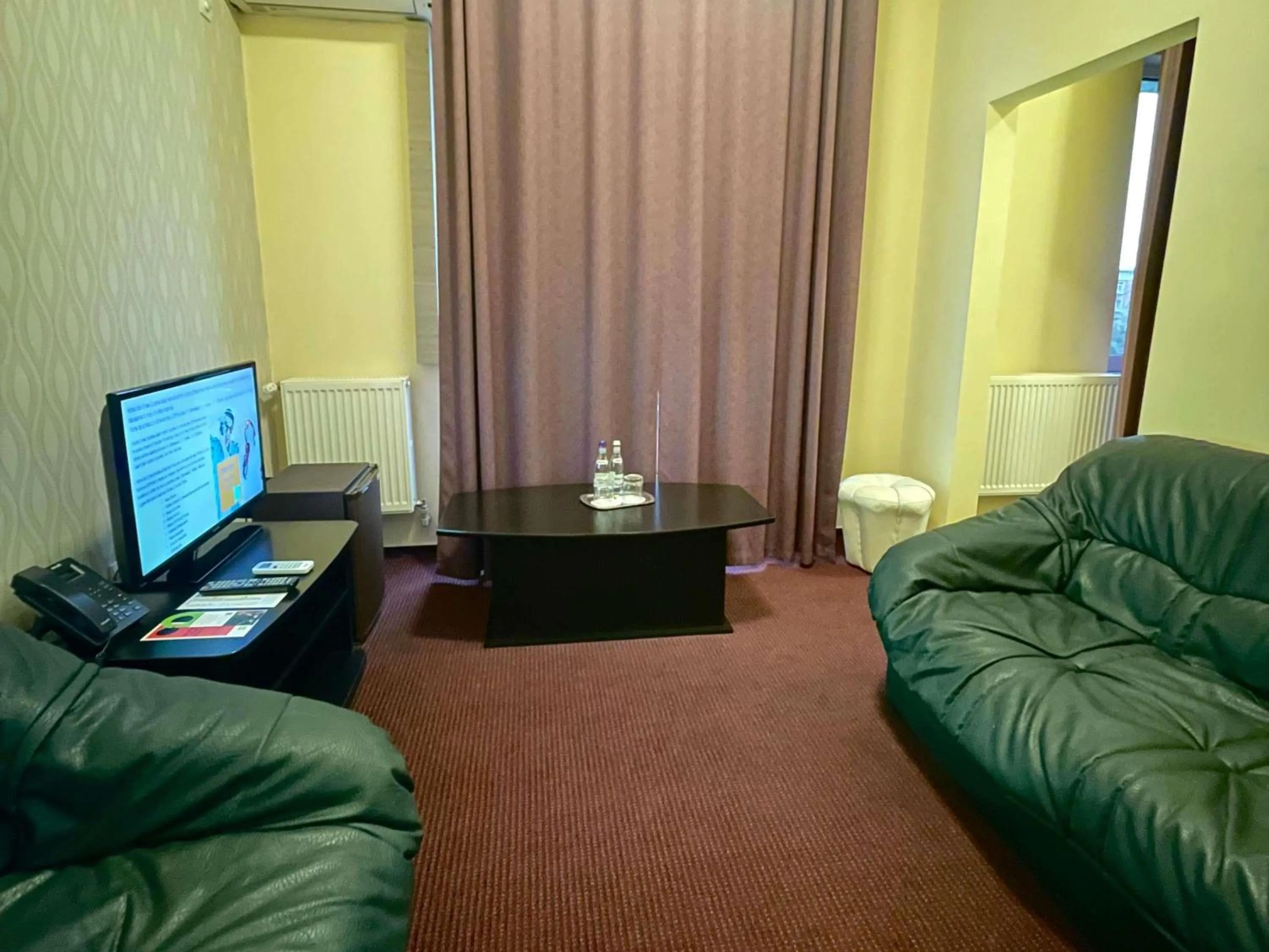 Bedroom in ibis Styles Dunarea Galati