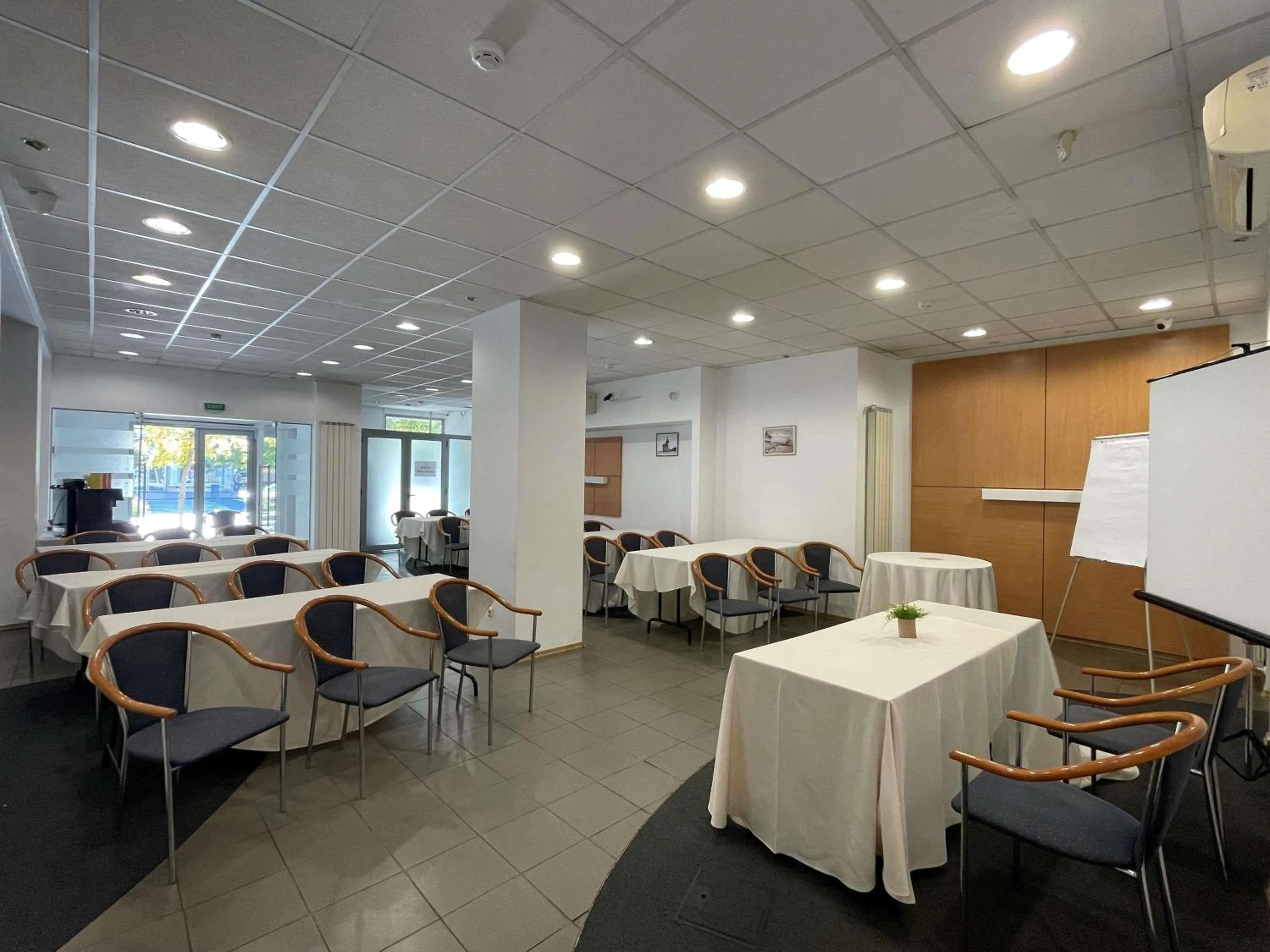 Meeting/conference room in ibis Styles Dunarea Galati