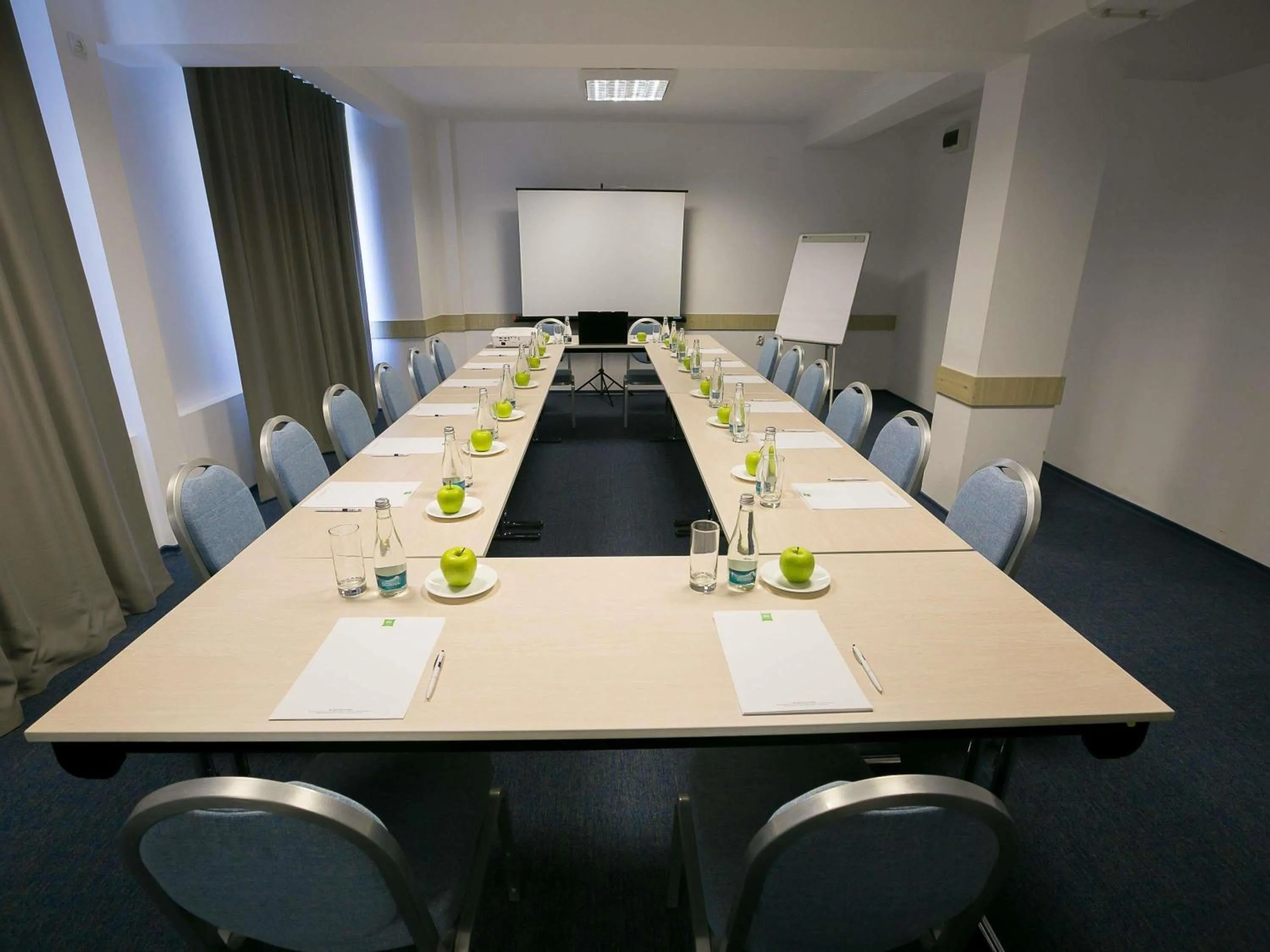 Meeting/conference room in ibis Styles Dunarea Galati