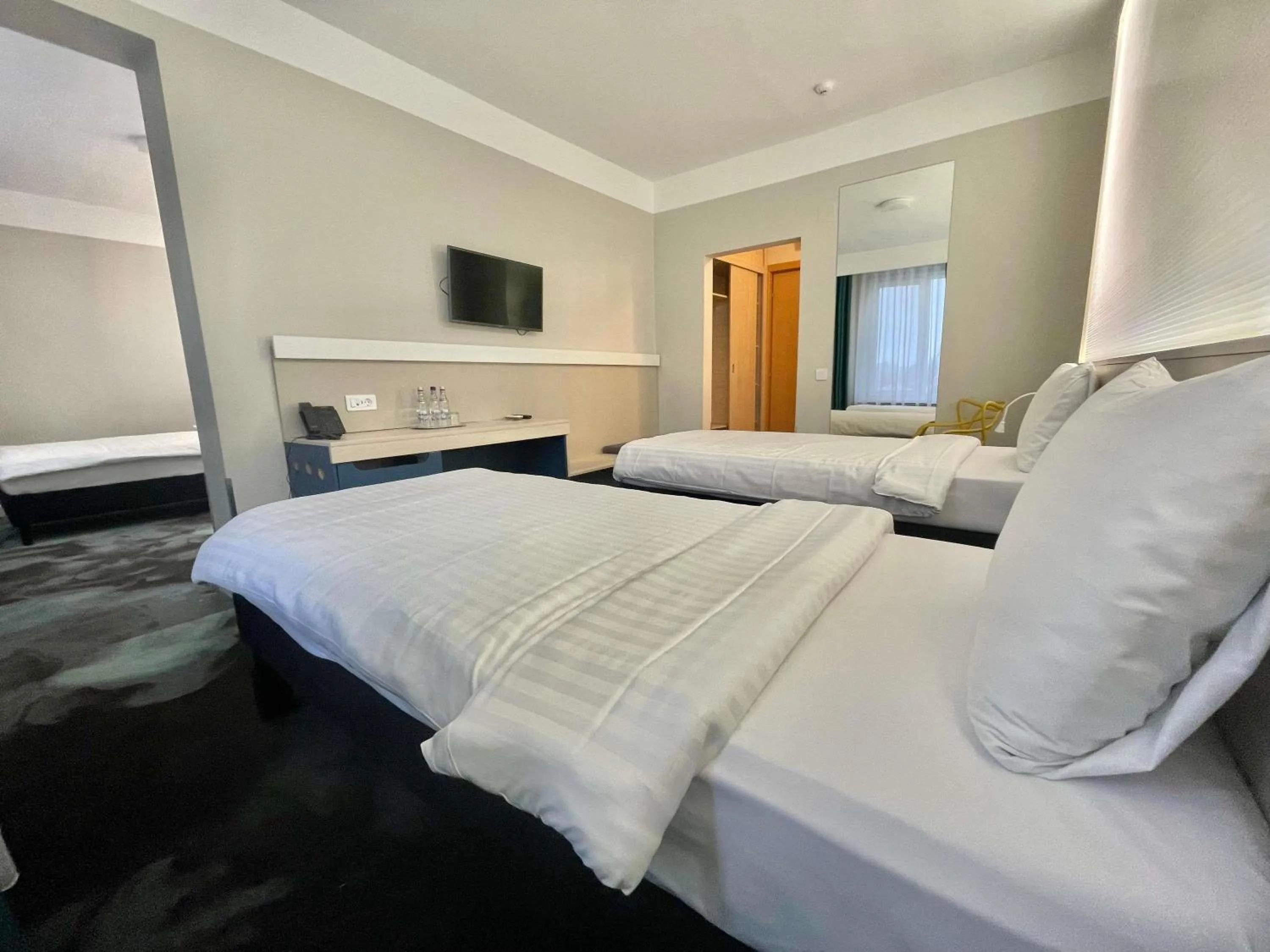 Bedroom, Bed in ibis Styles Dunarea Galati