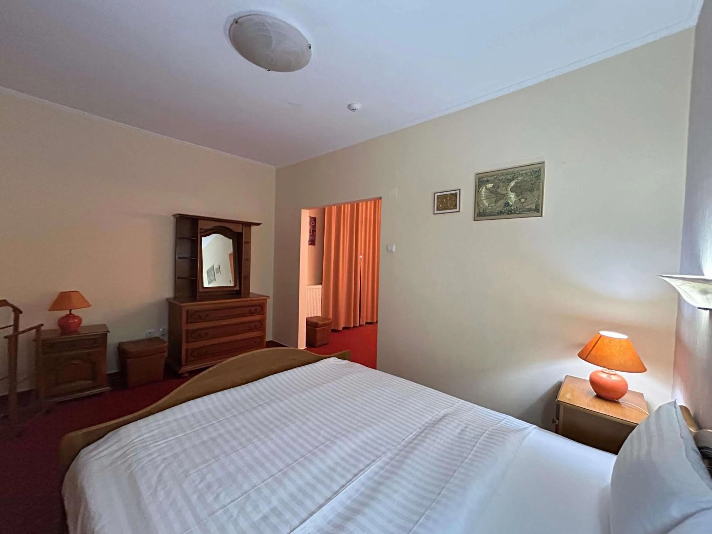 Bedroom, Bed in ibis Styles Dunarea Galati